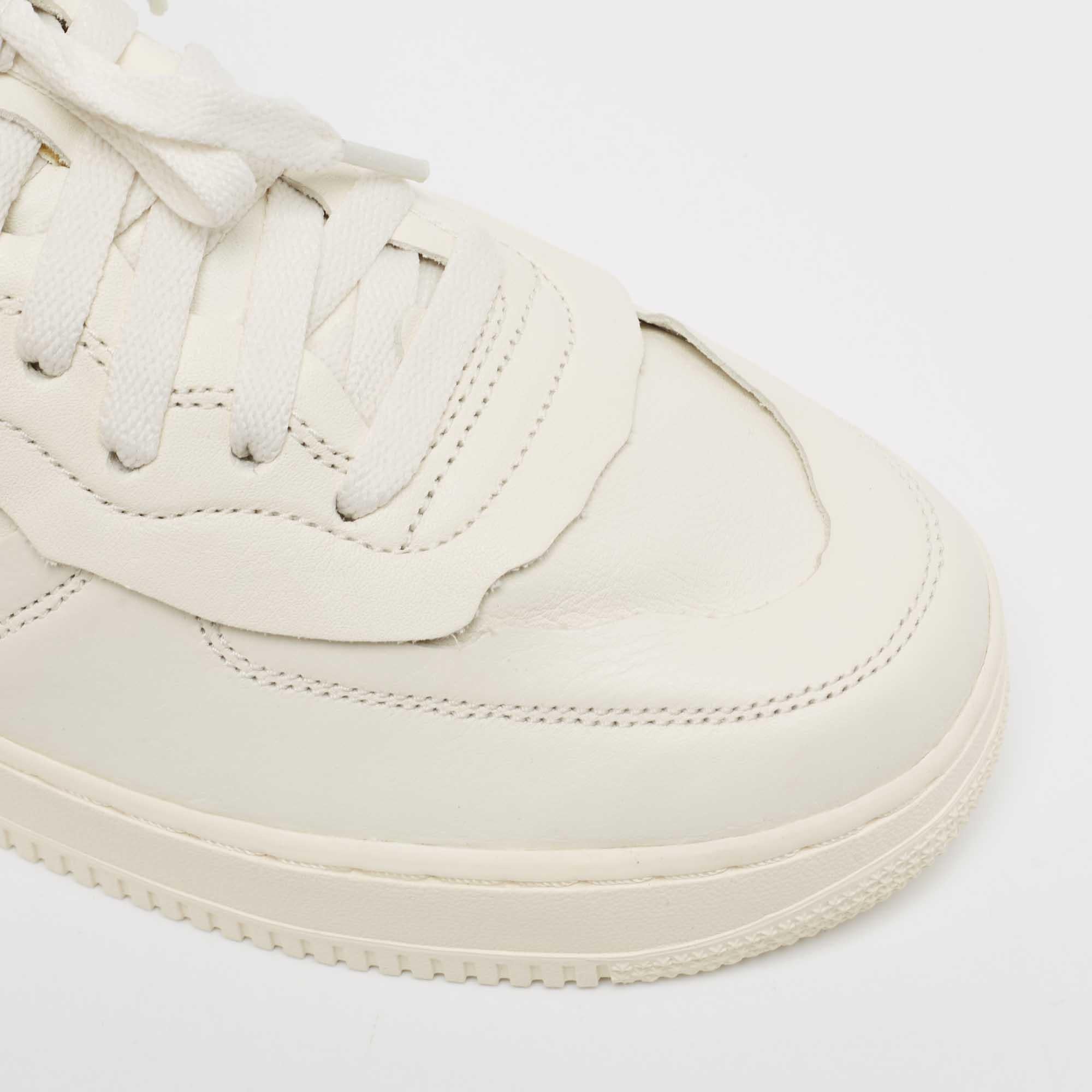 Nike Air Force White Leather Air Force1 Mid Comme Sneakers Taglia 42,5 in vendita 2