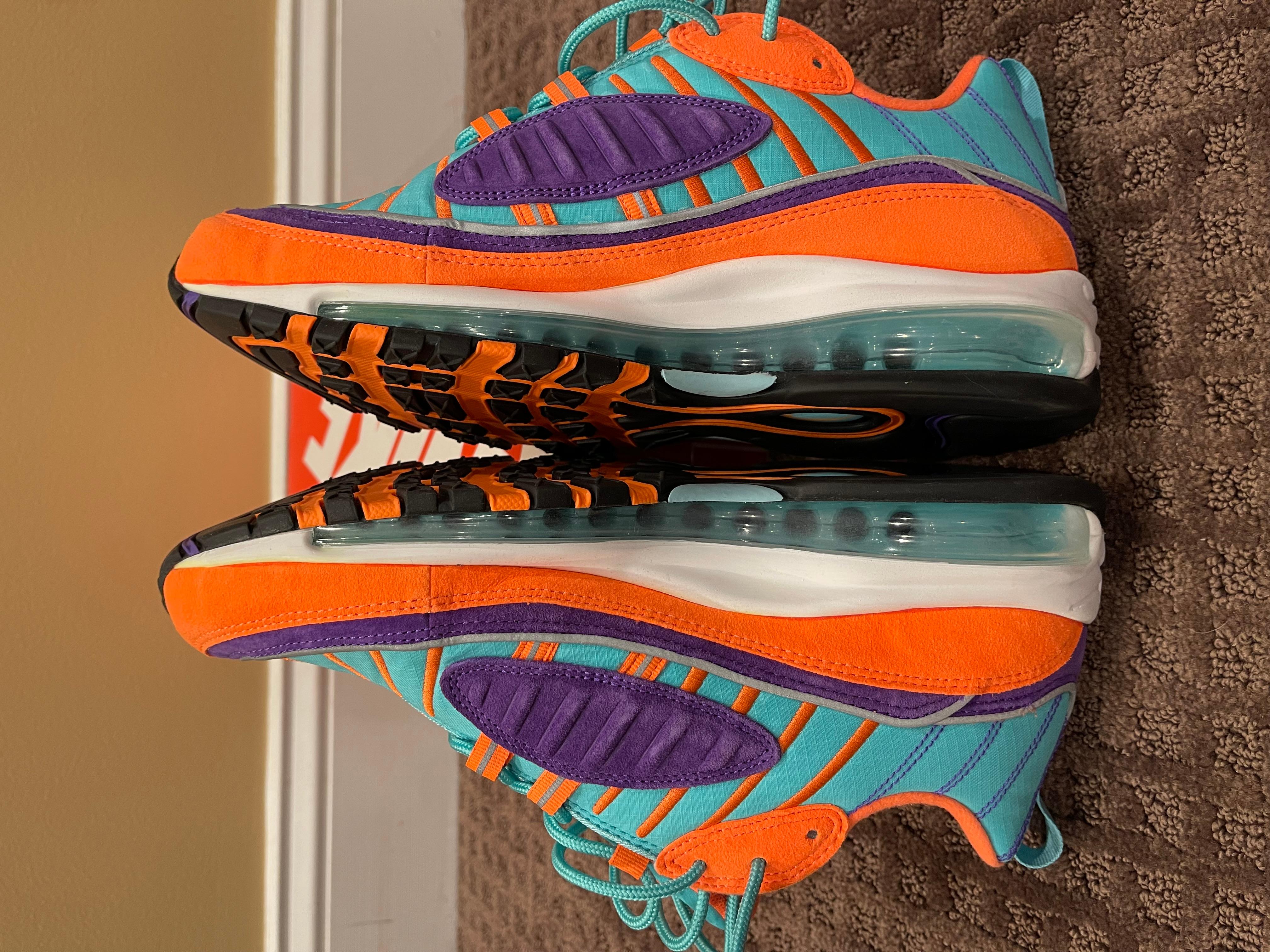 Nike Air Max 98 Cone size 10 In Excellent Condition For Sale In Bear, DE