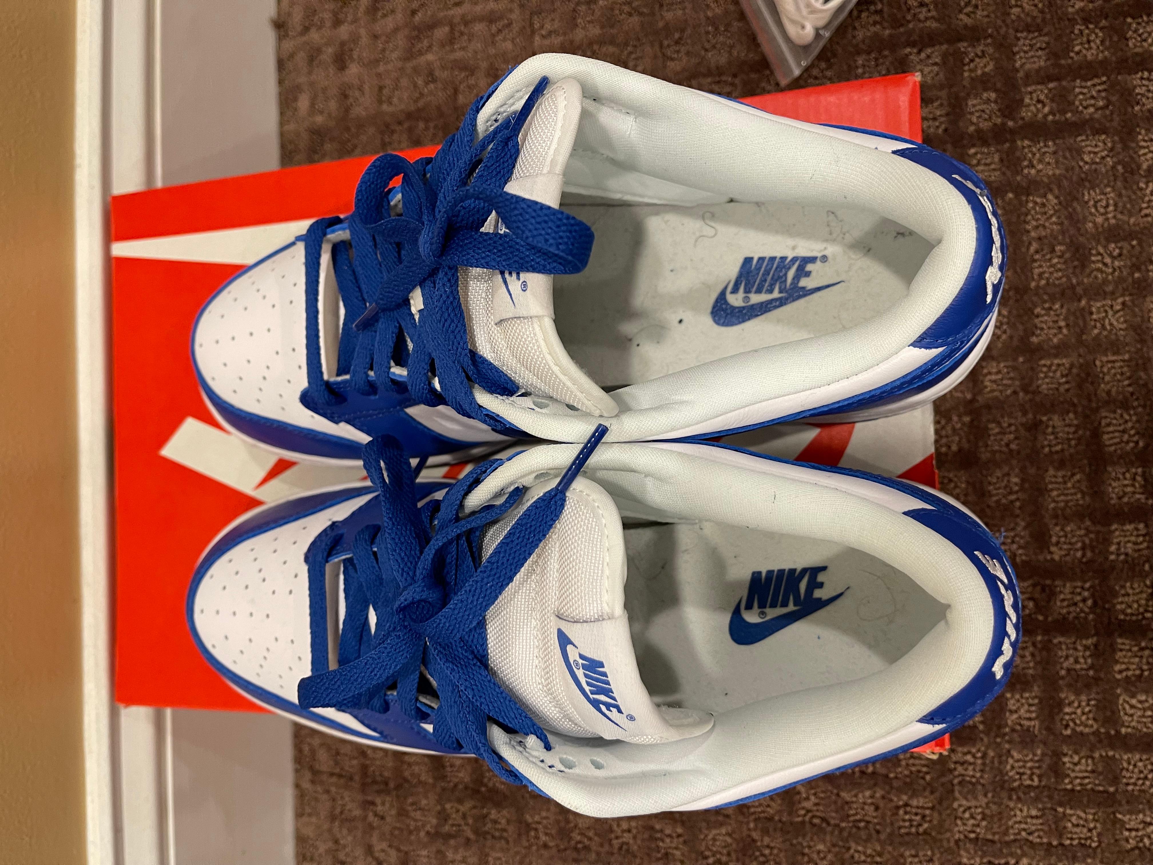 Nike Dunk Low SP Kentucky Blue 2020 size 10.5 In Excellent Condition For Sale In Bear, DE