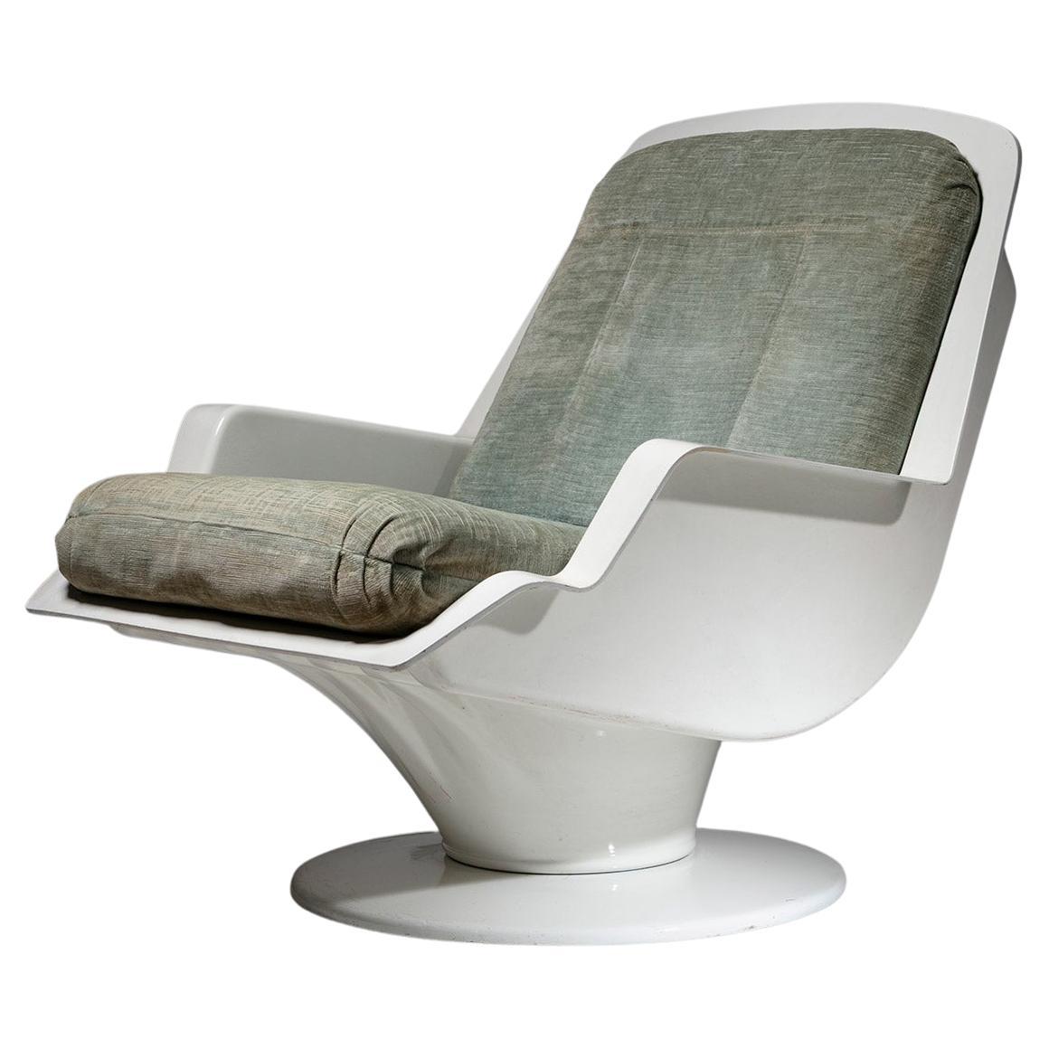 "Nike" Longue Stuhl aus Fiberglas von Richard Neagle für Sormani im Angebot