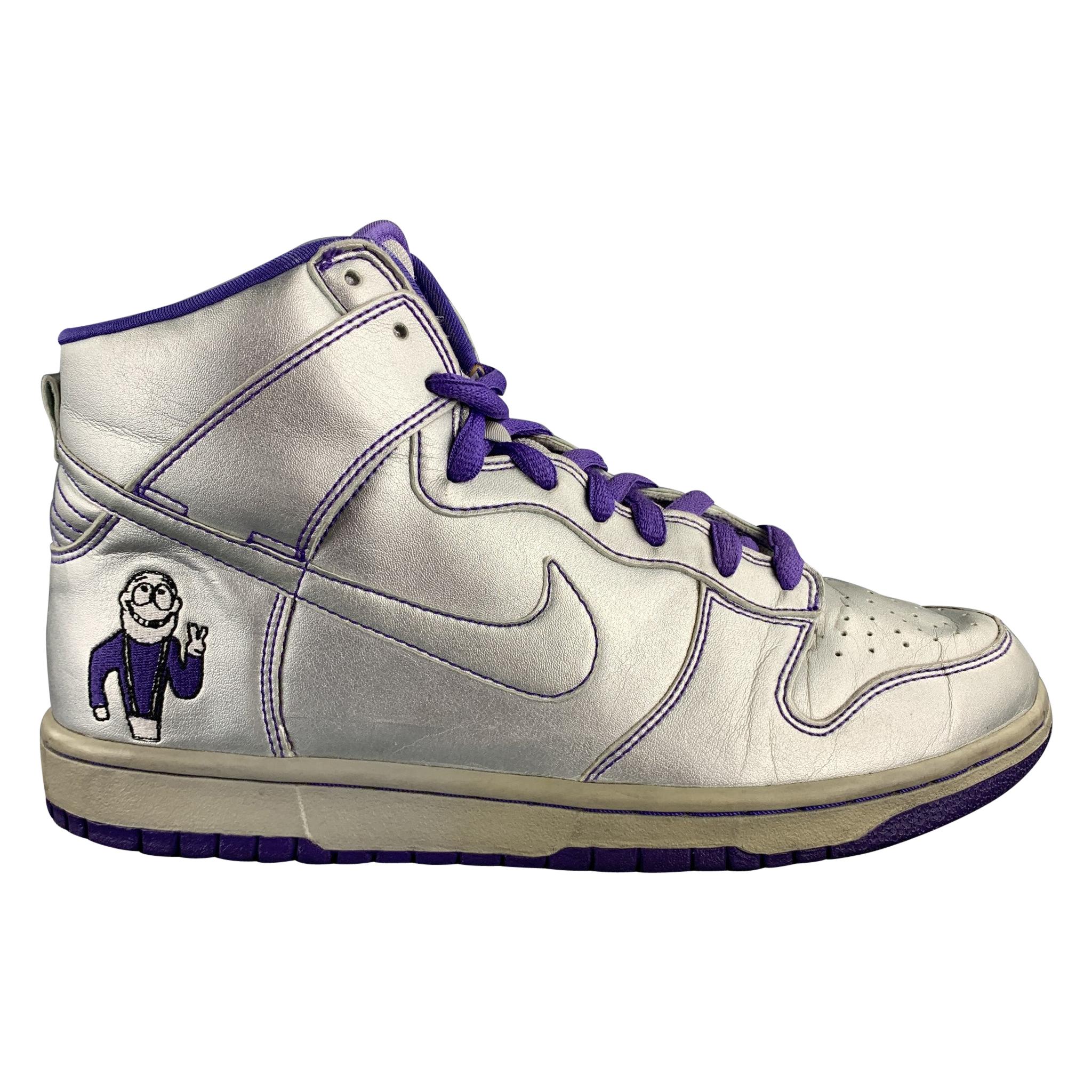 NIKE SB "Dinosaur Jr." Size 8.5 Silver and Purple Metallic Leather Sneakers  For Sale at 1stDibs