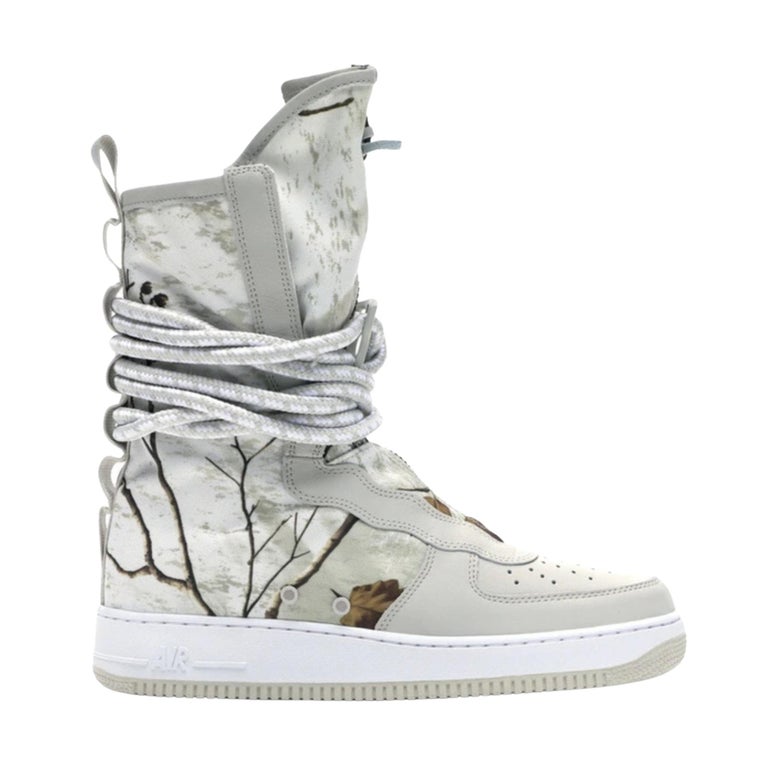 Nike SF Air Force 1 High Realtree Light Bone Sneakers (8.5 US) For Sale at  1stDibs | sf air force 1 light bone, nike sf air force 1 high light bone,  nike