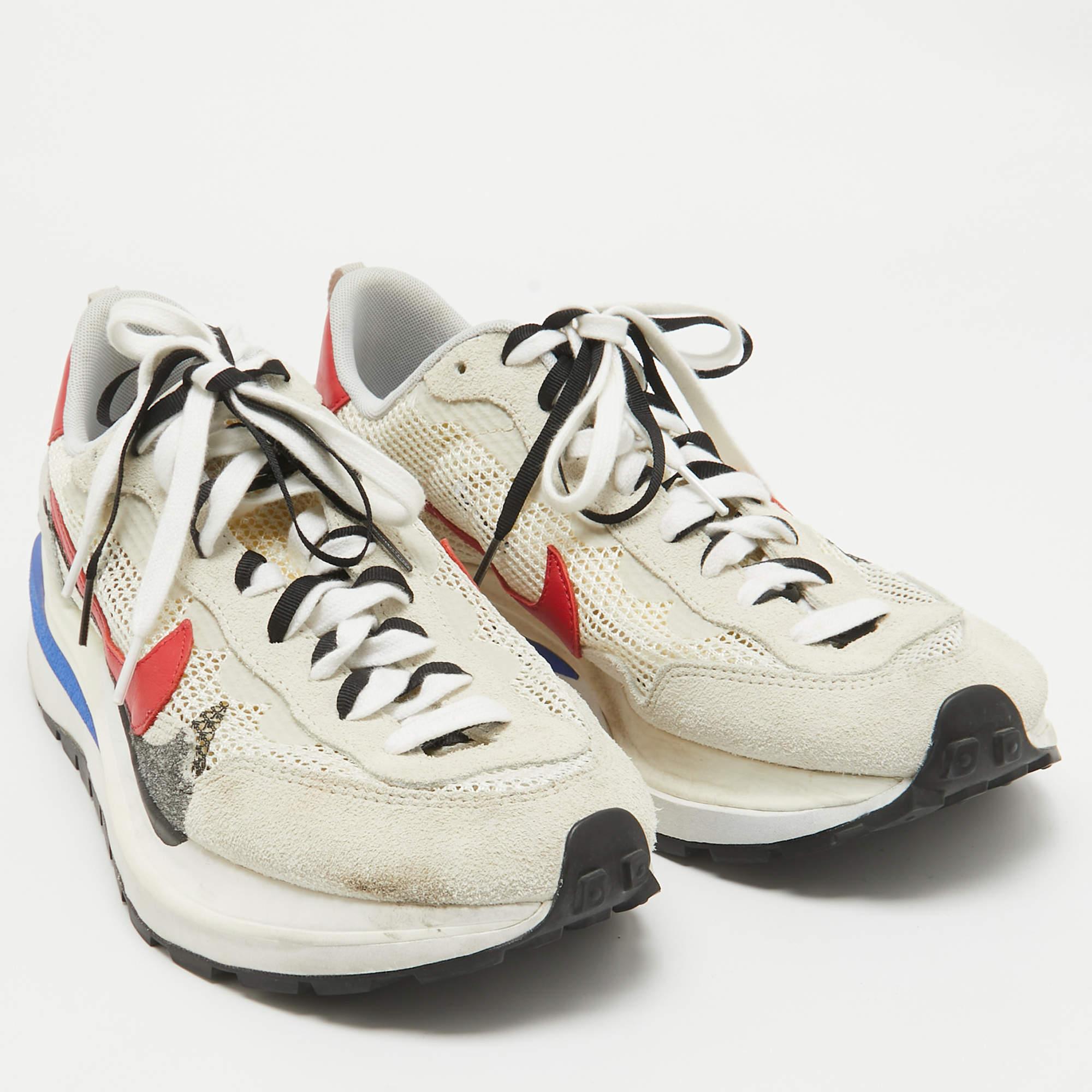 Nike x Sacai Baskets en cuir vaporwaffle bleu sésame, taille 46 Bon état - En vente à Dubai, Al Qouz 2