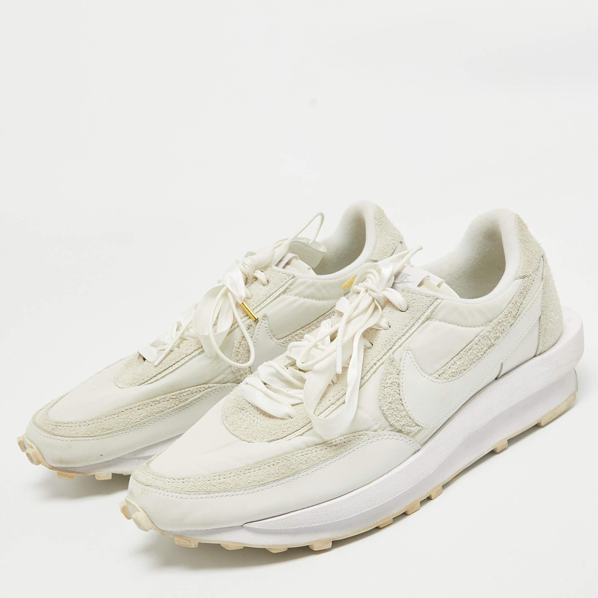 Upgrade your style with these Nike x Sacai sneakers. Meticulously designed for fashion and comfort theyre the ideal choice for a trendy and comfortable stride.