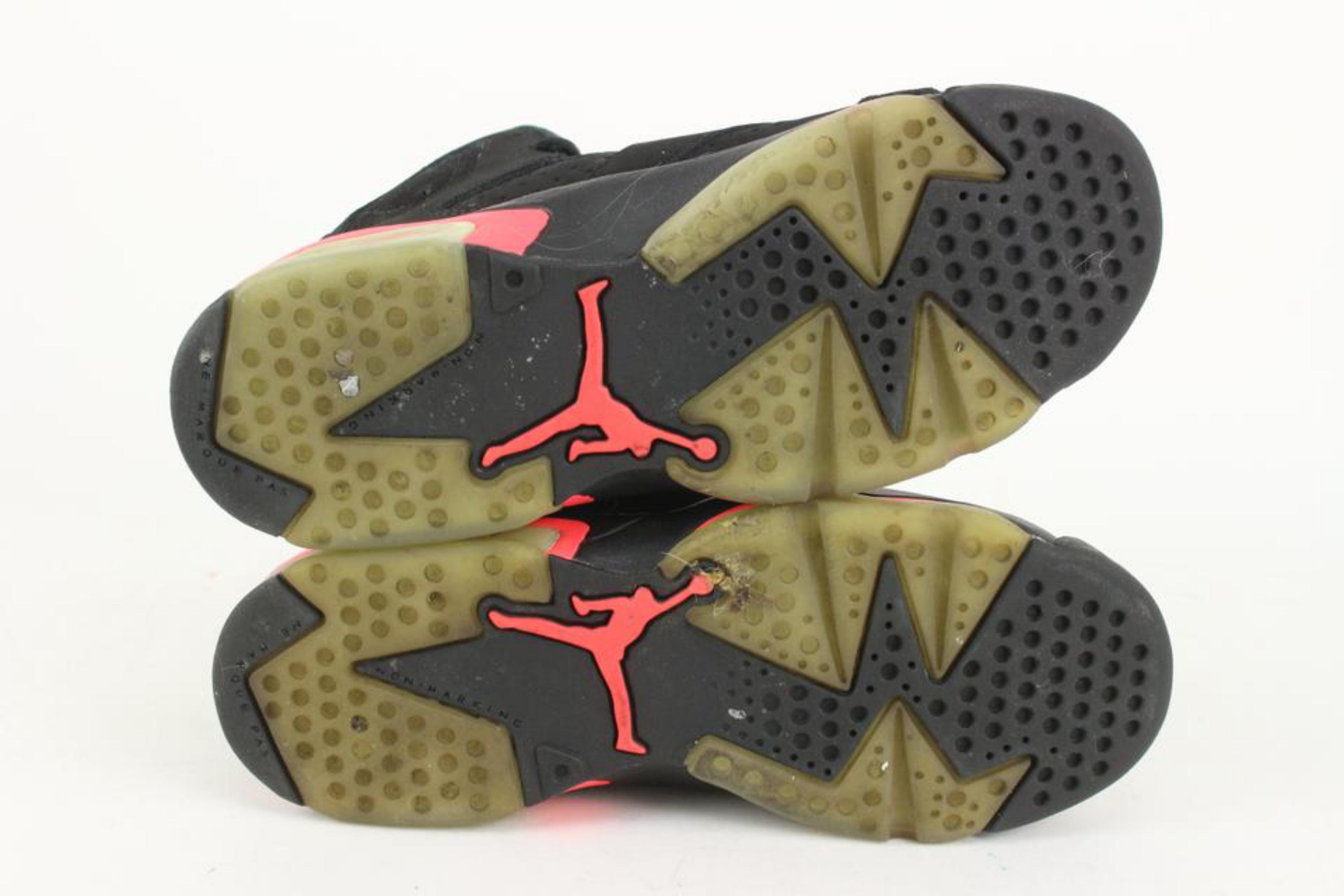 Nike Youth 4.5 2014 Retro BG Black Infared Air Jordan 6 VI 384665-023 In Good Condition In Dix hills, NY