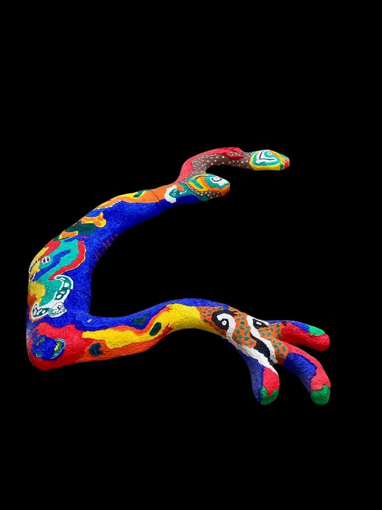 We offer free shipping ! 

Y. Tropea French artist in the entourage of Niki de saint Phalle In the beginning of her career whose inspiration in contact with Niki de saint phalle produced this exceptional work in 1990. Piece signed and dated. This