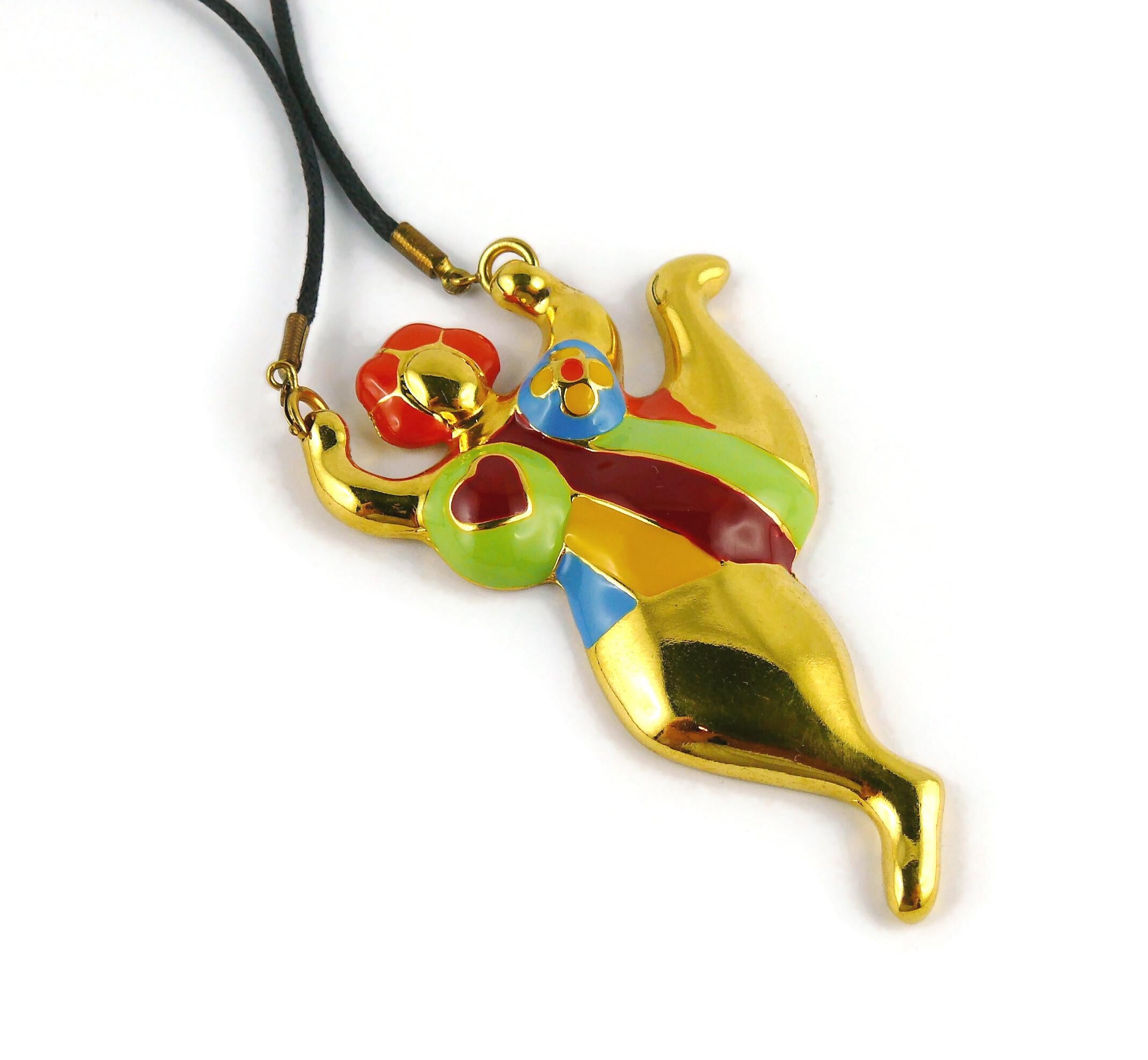 ni-ki necklace