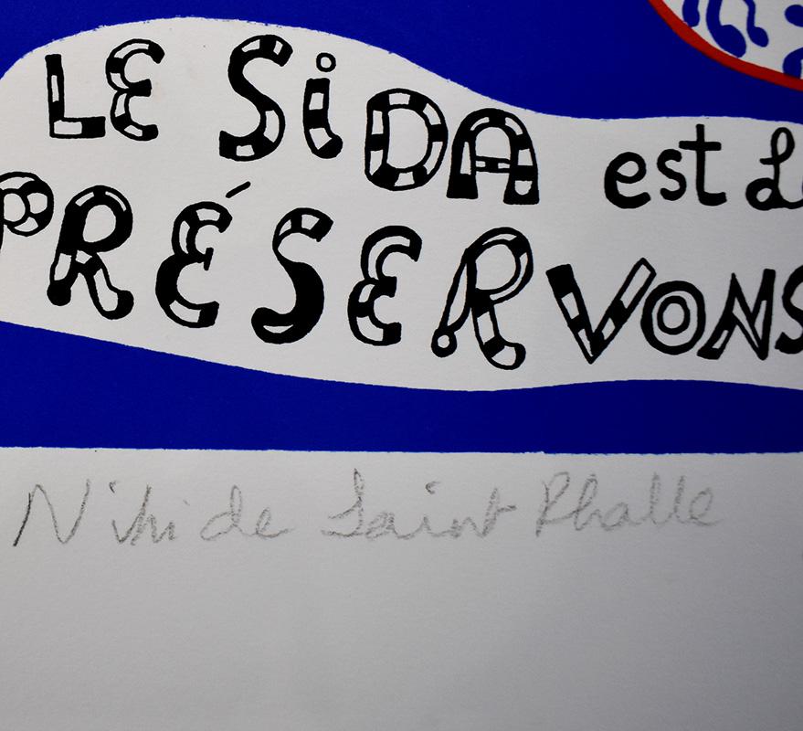El SIDA está aquí... ¡Cuidémonos! - Activismo contra el SIDA Nuevo realismo francés - Figurative Print Púrpura de Niki de Saint Phalle