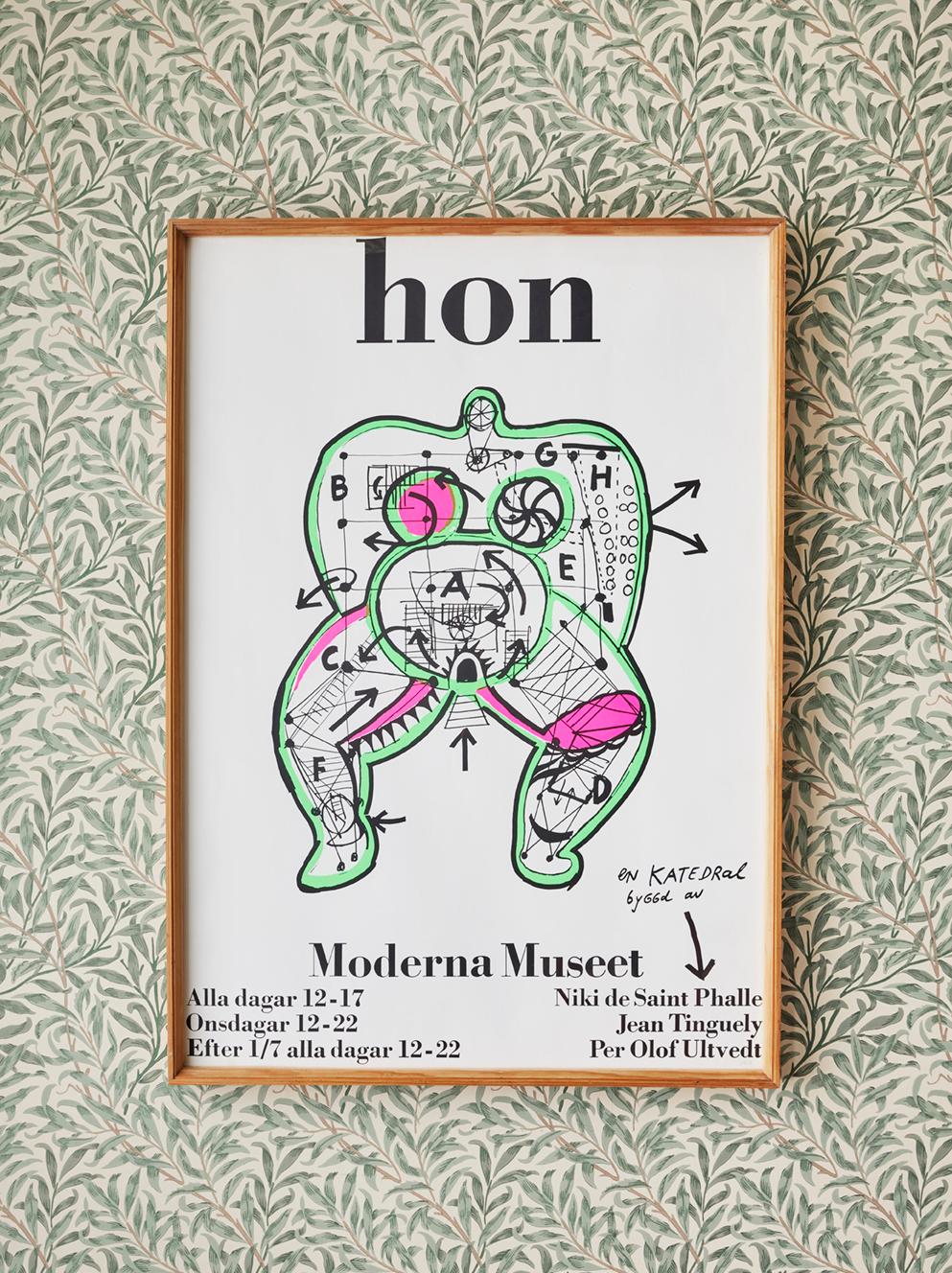 Belle affiche vintage de Niki de Saint Phalle avec cadre en bois. Moderna Museet:: Suède:: (1966).