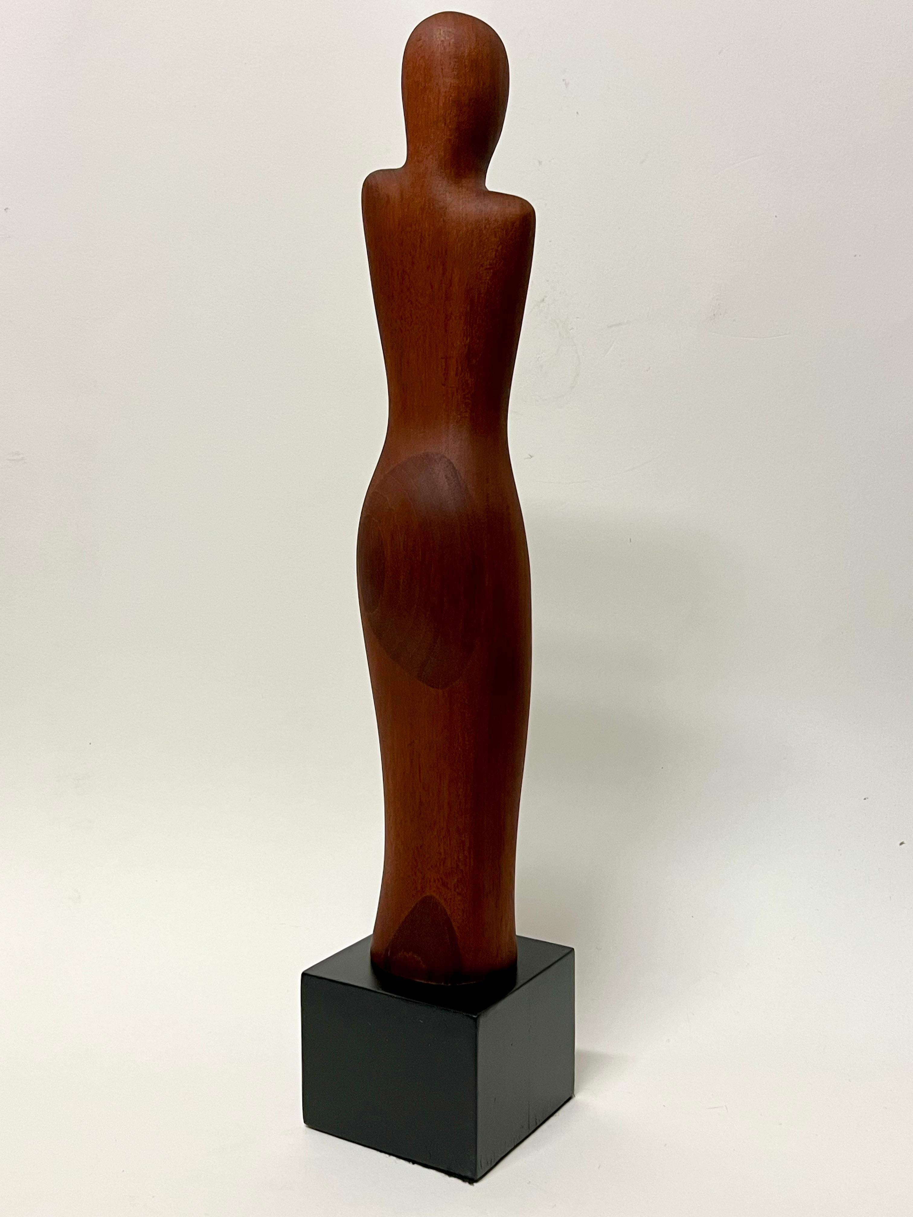 Américain Nikita Carpenko sculpture figurative moderniste en bois des années 1940 en vente