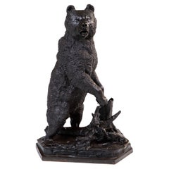 Sculpture d'ours debout en fonte de Nikolai Lieberich, fonderie Kasli, 19e siècle