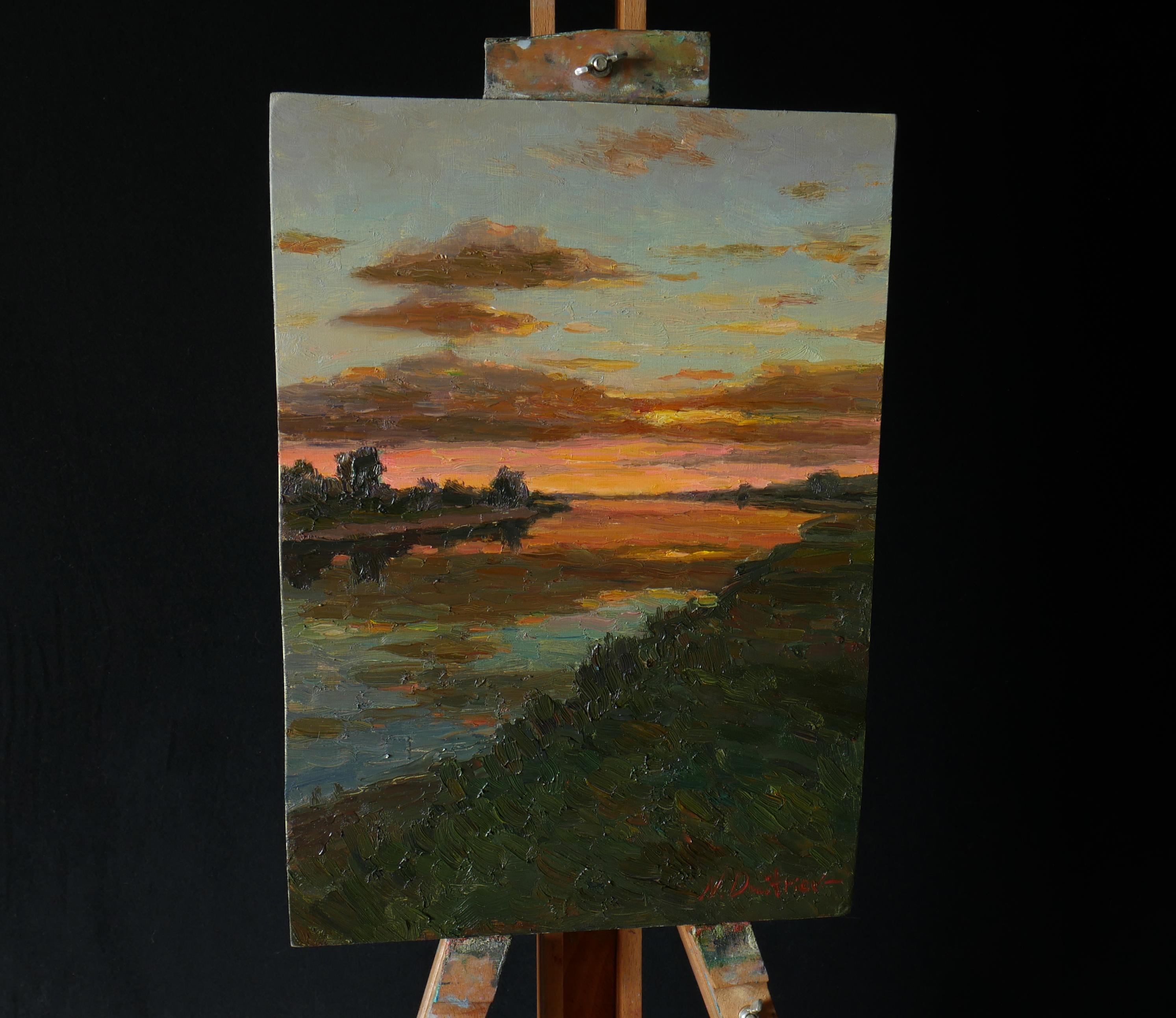 Sonnenuntergang über dem Fluss – Landschaftsgemälde bei Sonnenuntergang – Painting von Nikolay Dmitriev