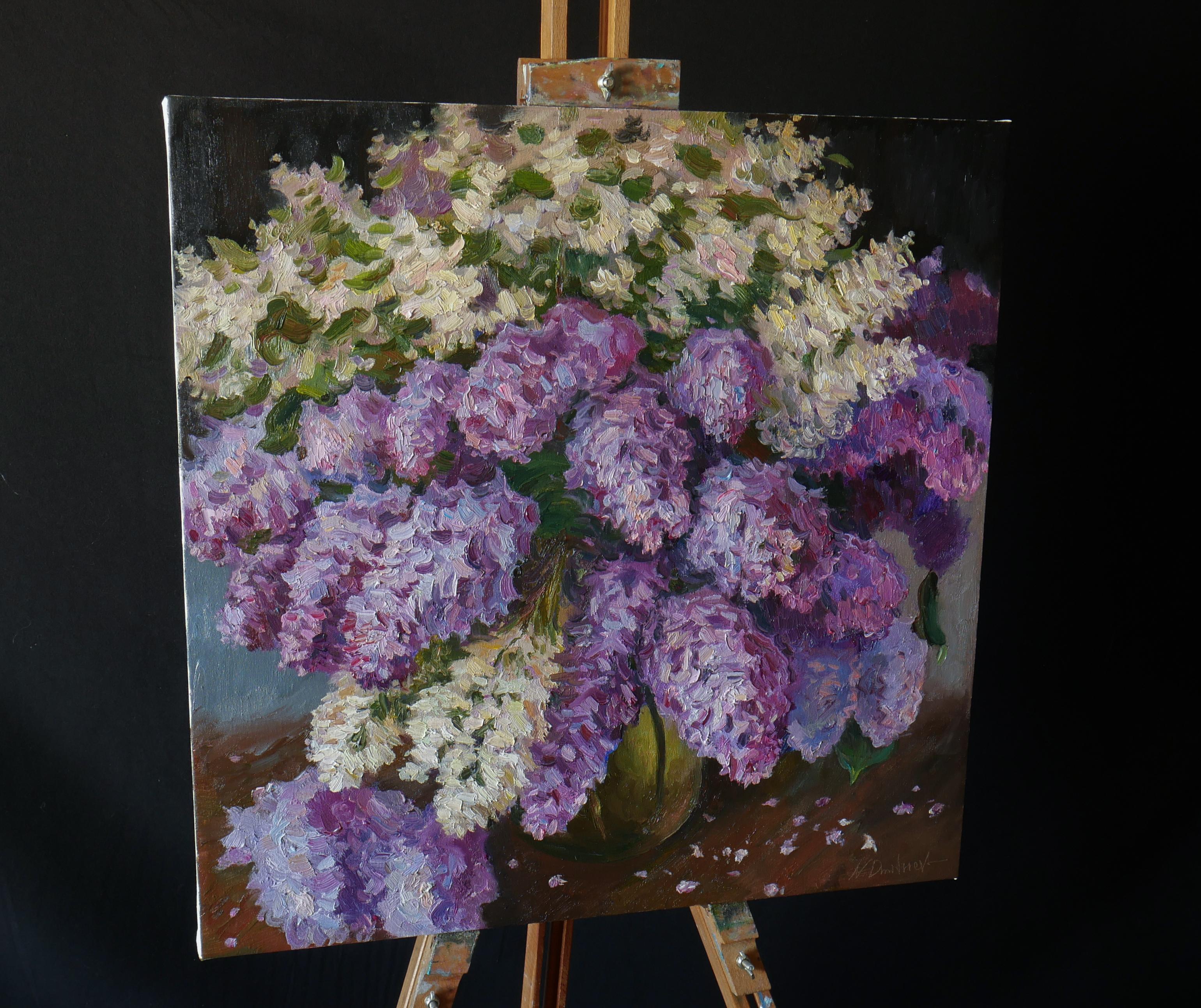 The Bouquet Of Aromatic Lilacs - peinture de nature morte aux lilas - Painting de Nikolay Dmitriev