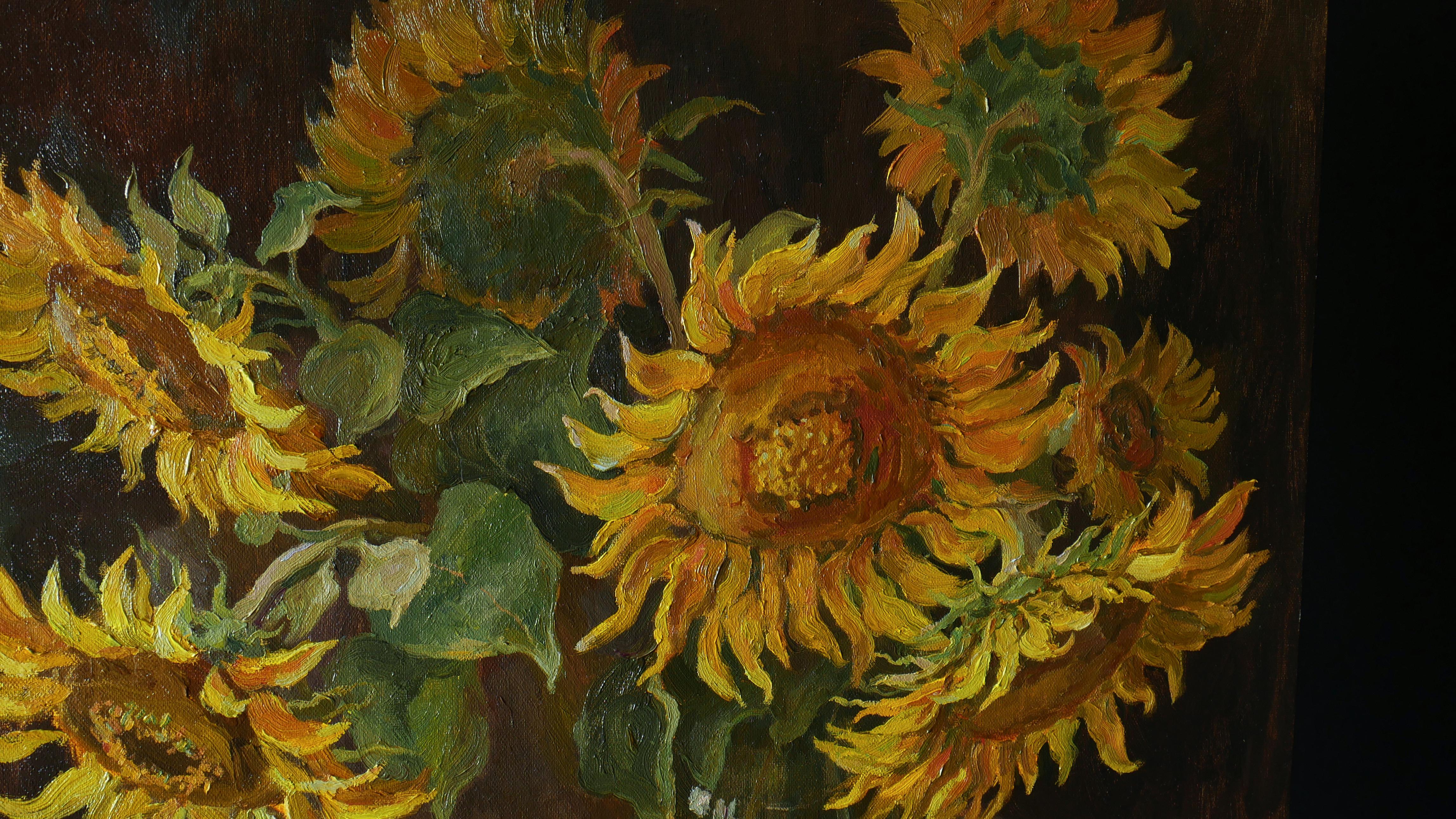Sunny floral still life with sunflowers in vase is wonderful and stylish home decor. Don't miss the chance to purchase an original professional product.

The painting is author's and original. It is signed on the front and back.
The edges of the