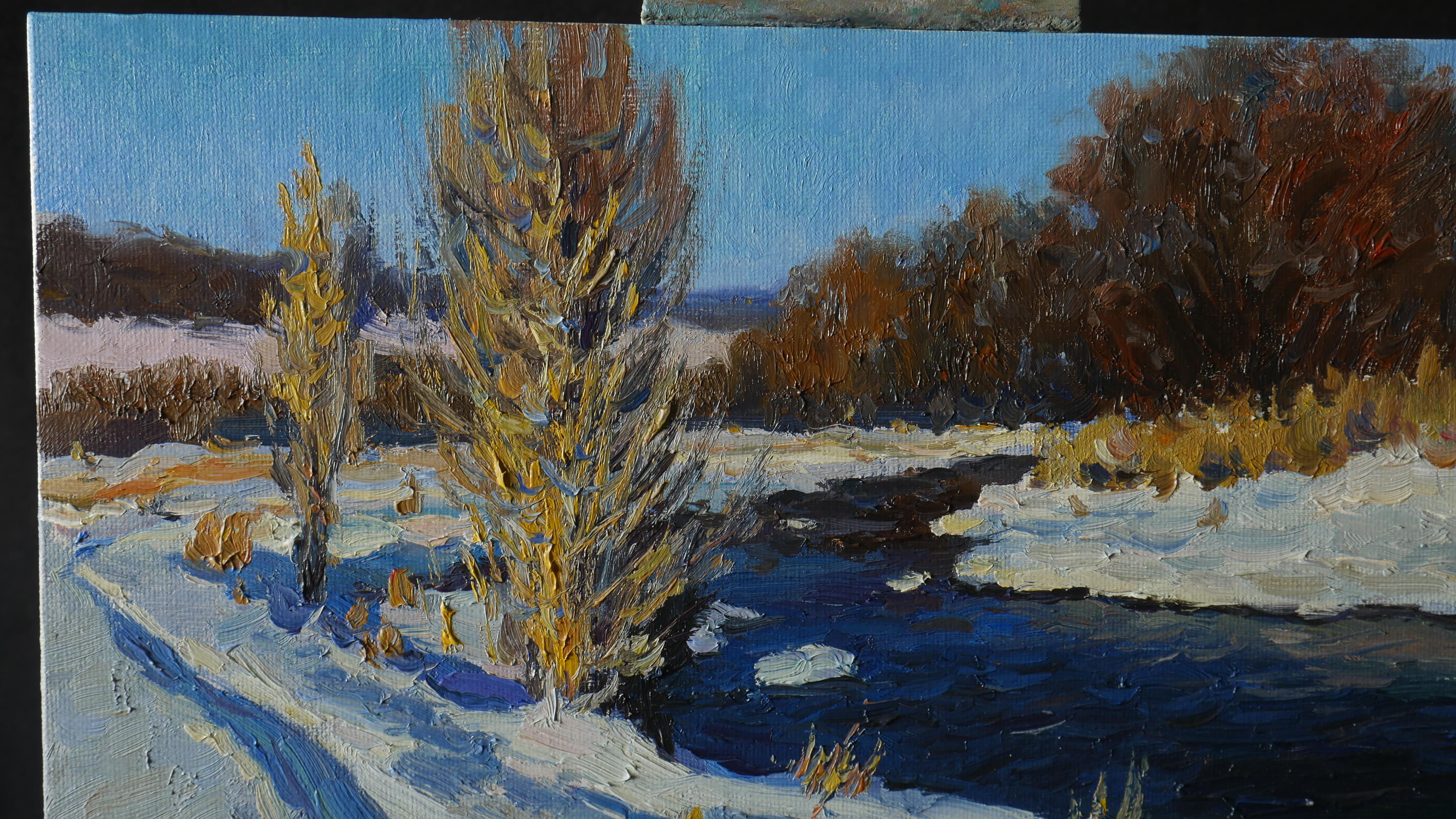 Nikolay malt nur sehr selten Winterbilder. Aber wenn sich die Gelegenheit bietet, versucht er sein Bestes, um im Winter zu malen. Nikolay mag besonders die sonnigen Wintertage. Violette Schatten und helles, warmes Licht inspirieren ihn immer wieder.