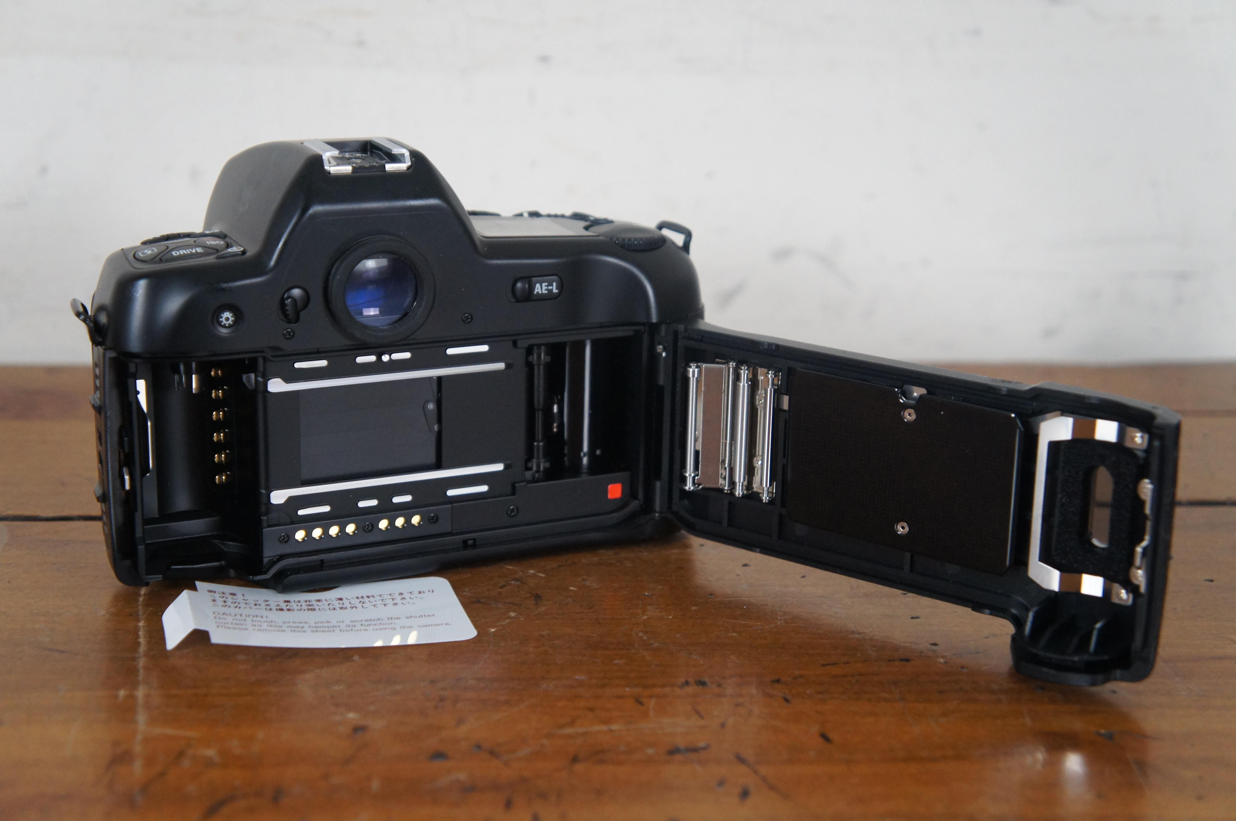 20th Century Nikon Lot N90 35mm Camera with MB-10 Grip SB-25 Flash MF-26 Control For Sale