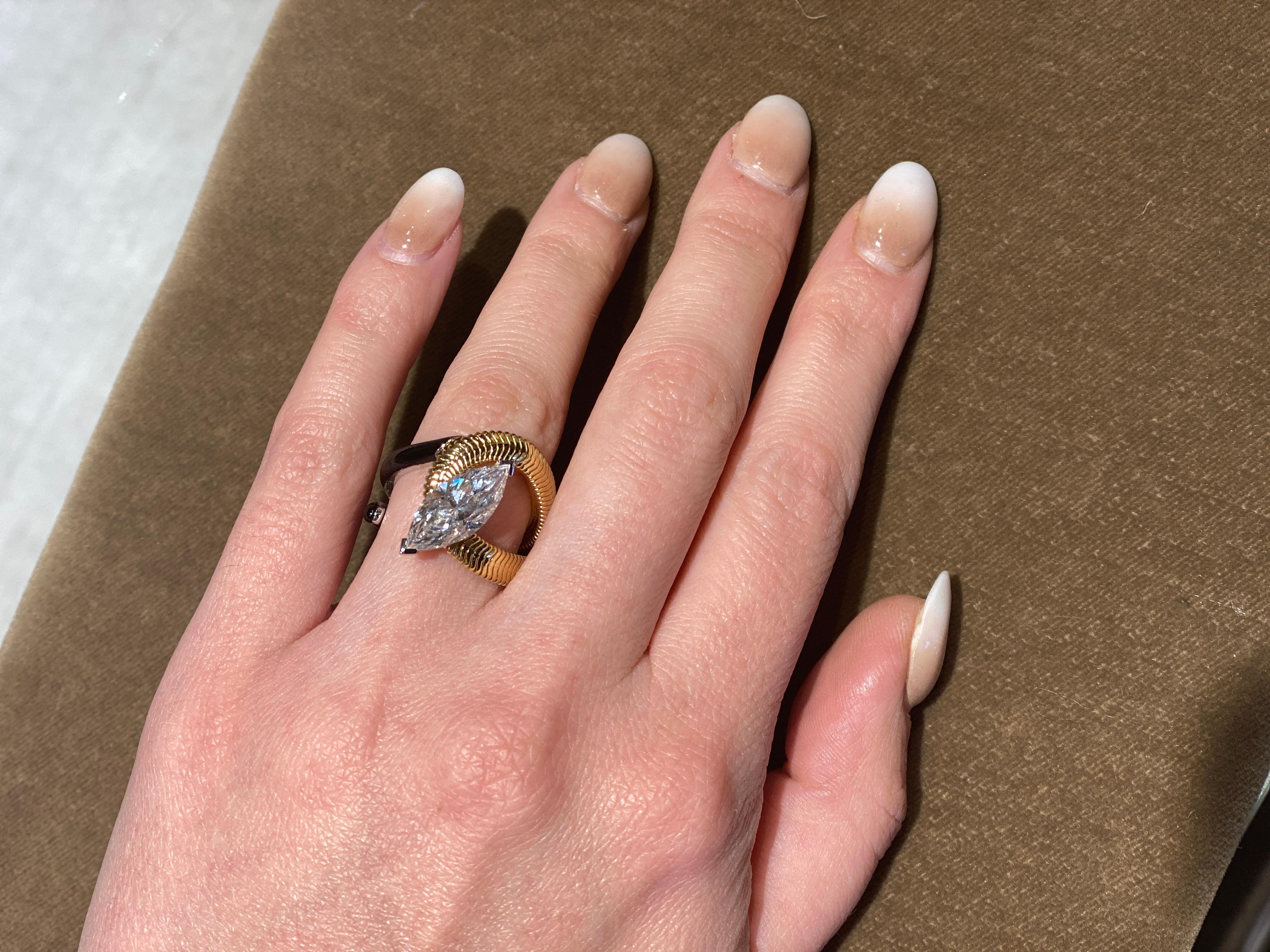 Art Deco Nikos Koulis Marquis -Cut Flawless 3.09 Carat Diamond Ring For Sale