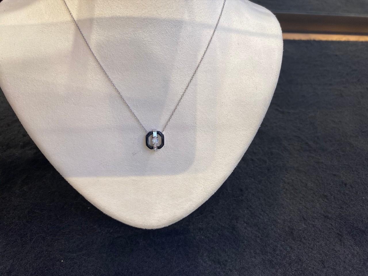 oui necklace