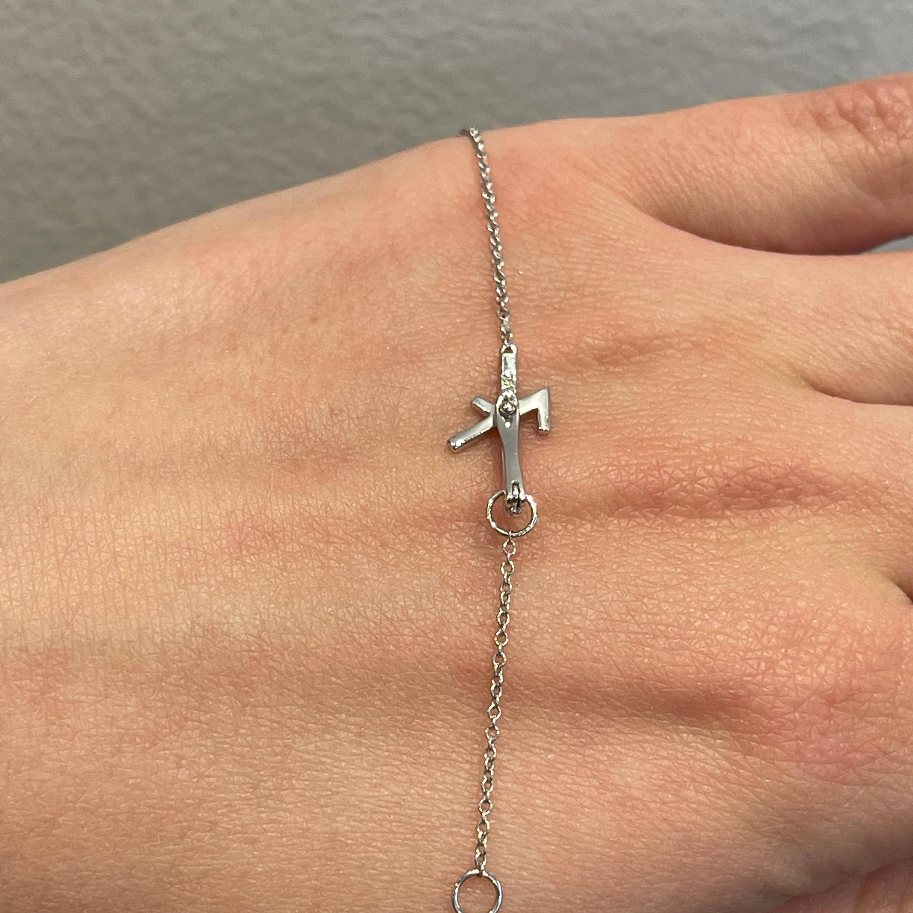 oui lock necklace
