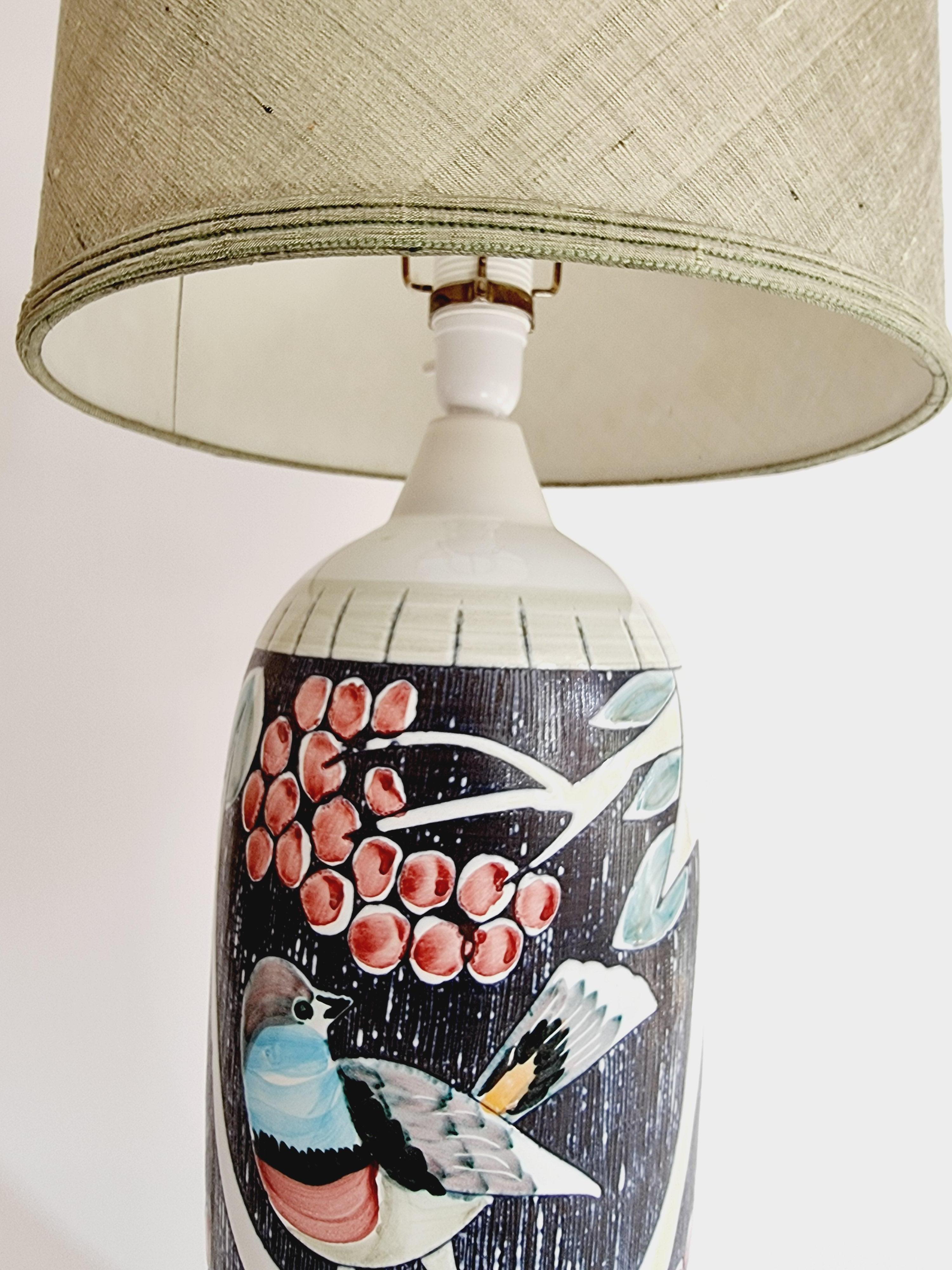 Lampe de table NILA en céramique, fabriquée à la main en Suède, milieu des années 1900. en vente 3