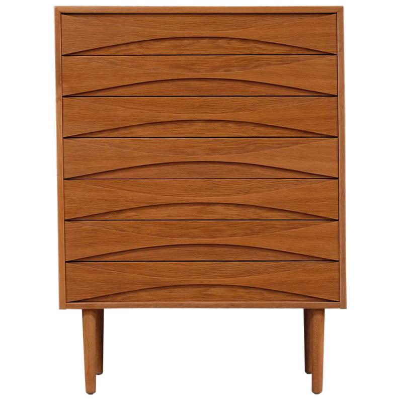 Niles Clausen Dresser