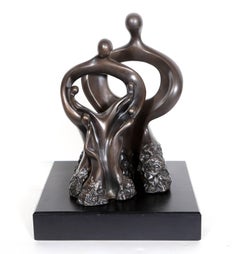 Family, Modern Bronze Sculpture by Nili Carasso