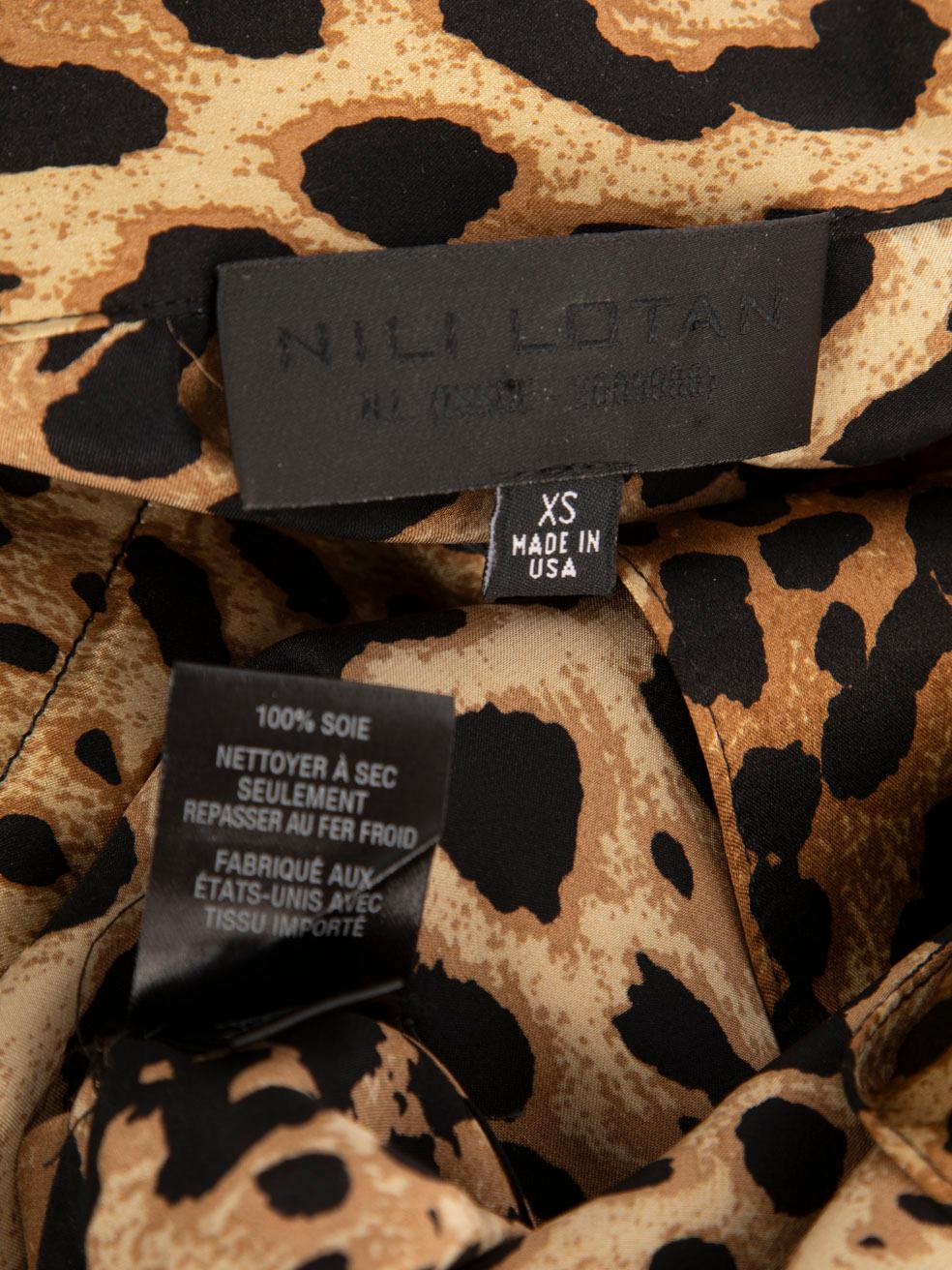 Donna Camicia in seta con stampa leopardo marrone di Nili Lotan Lotan taglia XS in vendita