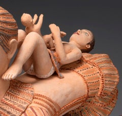 Mujer a cuatro patas Nili Pincas Arte contemporáneo escultura terracota pastel