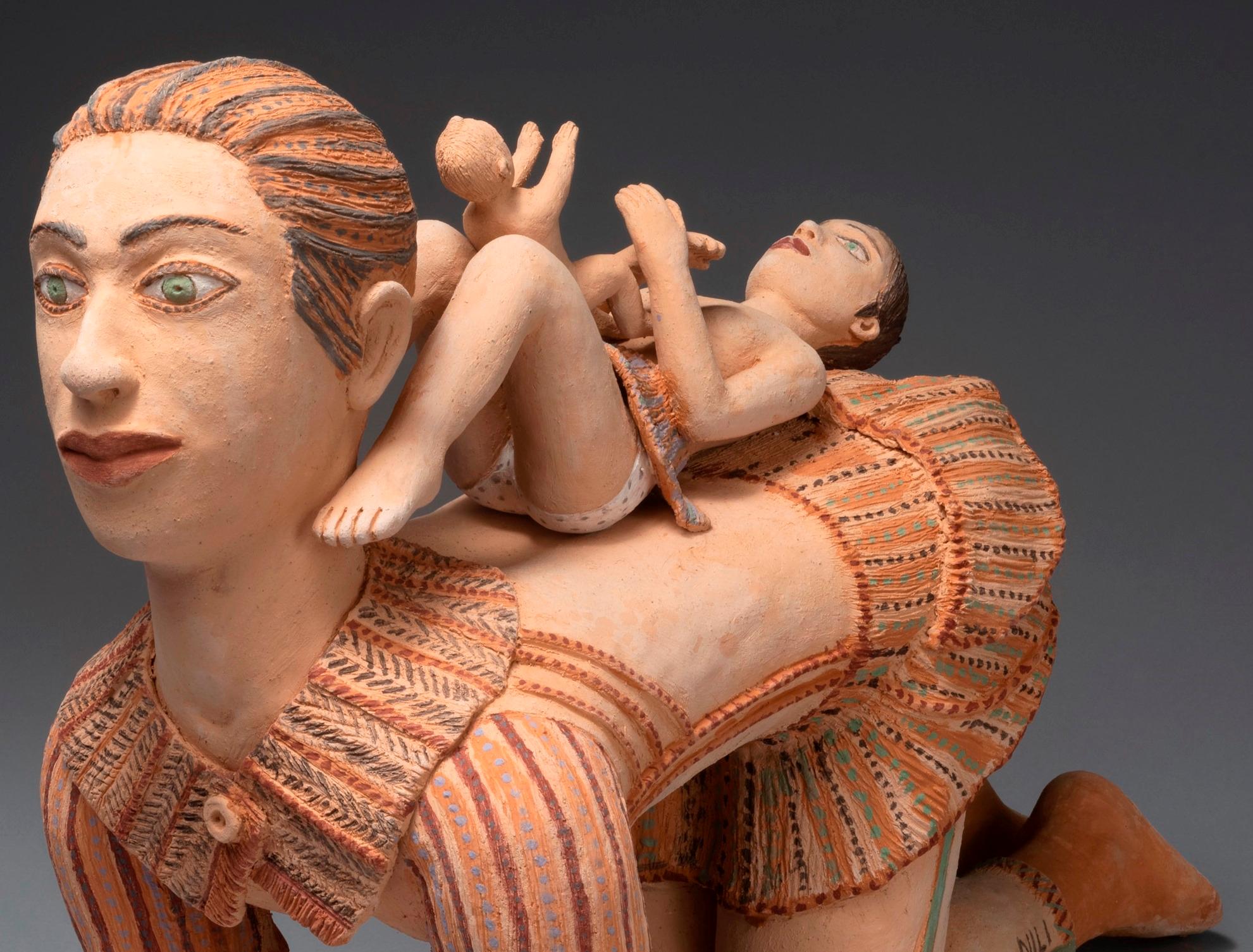Woman on all fours Nili Pincas Contemporary art sculpture terracotta pastel  For Sale 2