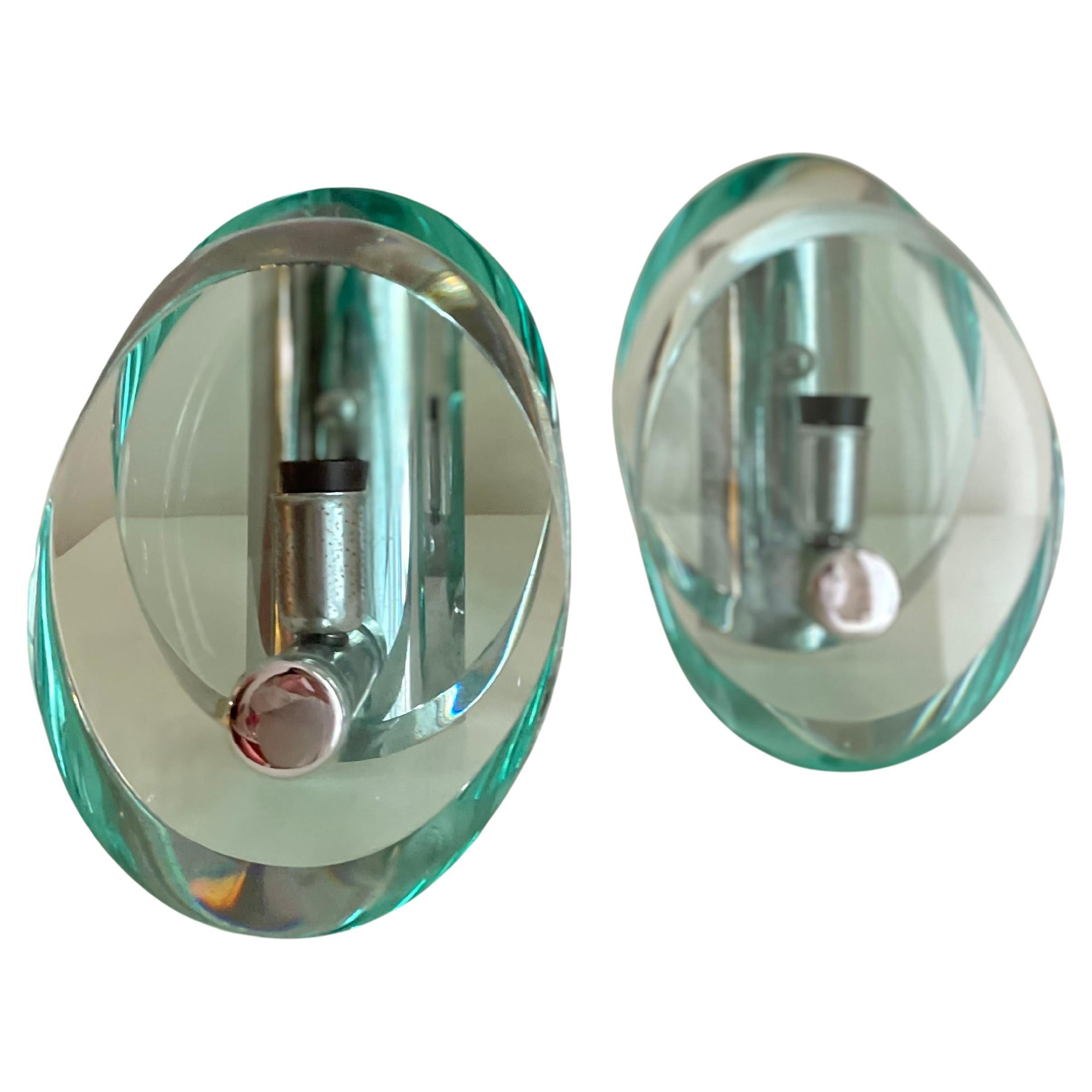 Nilo Veca wall lights for Fontana Arte For Sale