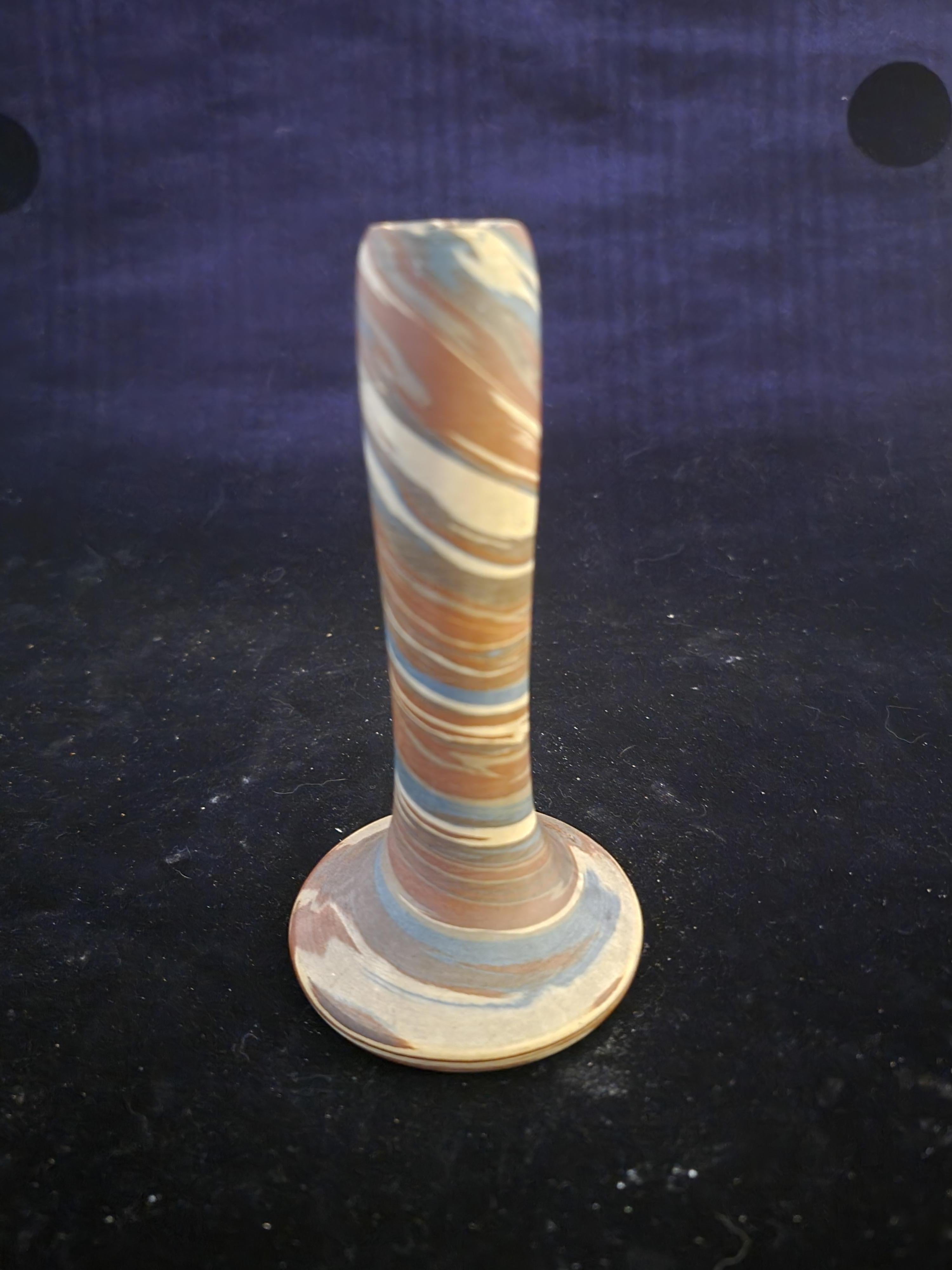 niloak pottery vase