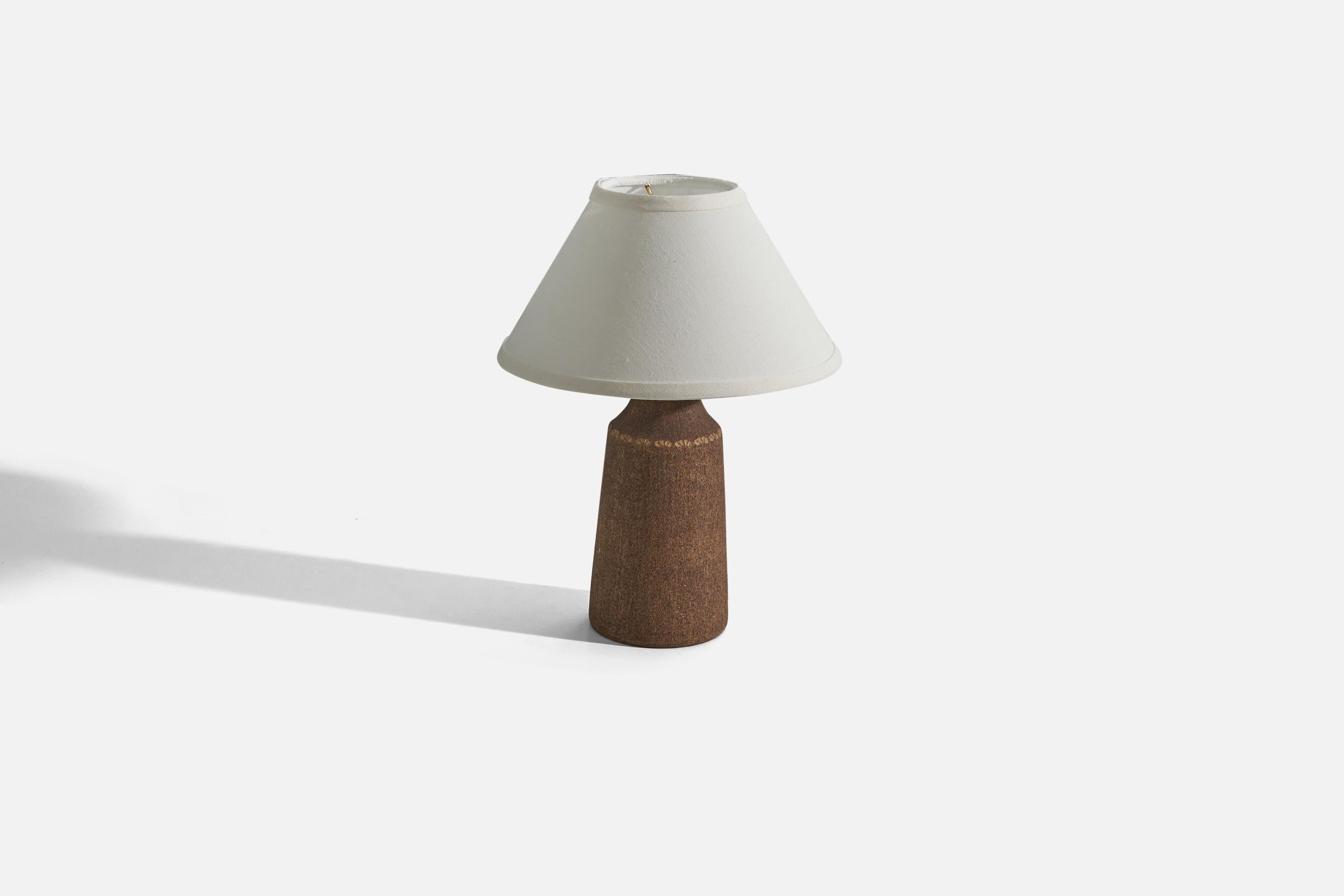 Mid-Century Modern Nils Allan Johannesson, Table Lamp, Brown Glazed Stoneware, Sweden, c. 1960s For Sale