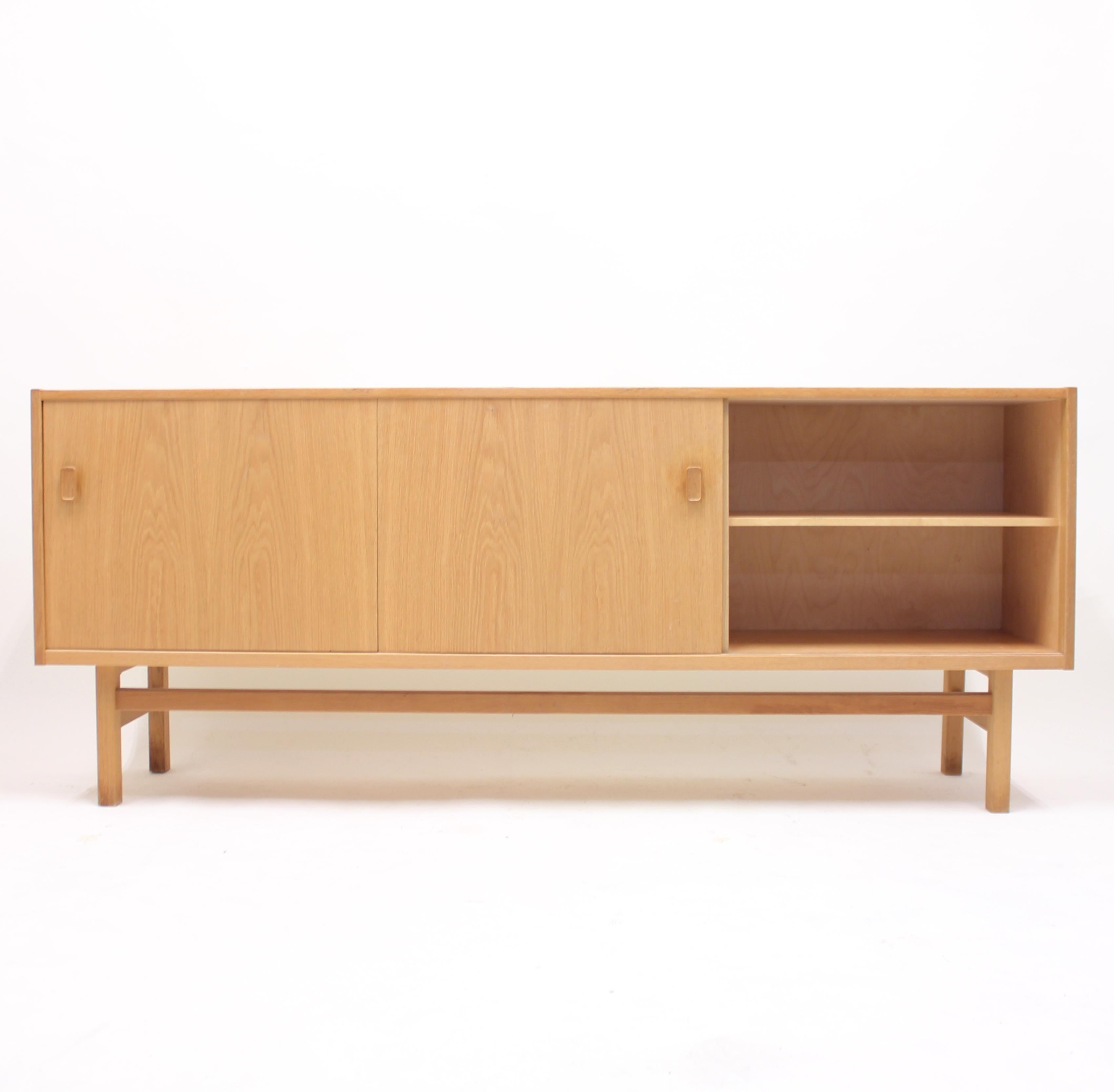 Felt Nils Jonsson, Arild Oak Sideboard, Troeds, 1960s