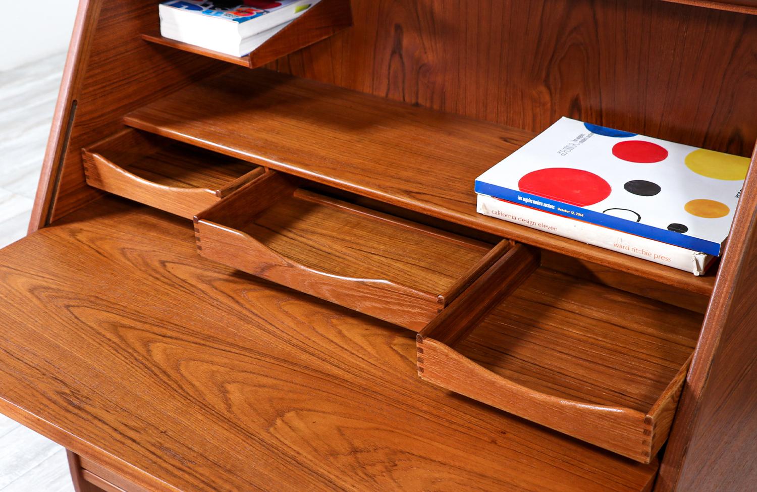 Nils Jonsson Drop-Leaf Writing Teak Desk for Torring Mobelfabrik 4