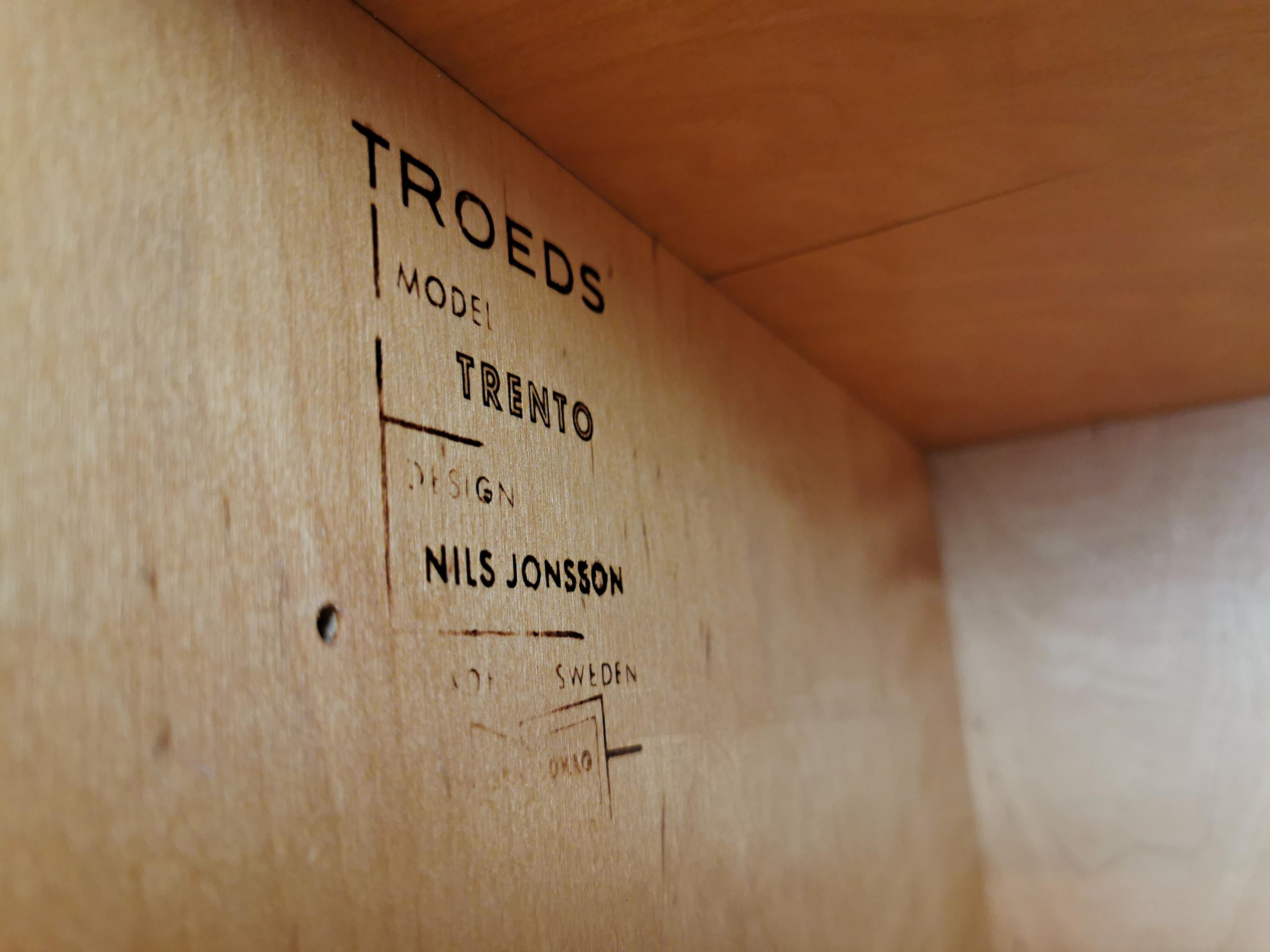 nils jonsson credenza