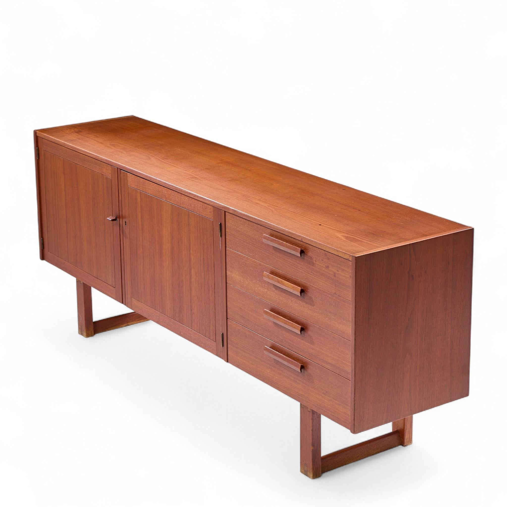 Nils Jonsson for Troeds Domi Monté Mid Century Swedish Teak Credenza For Sale 4