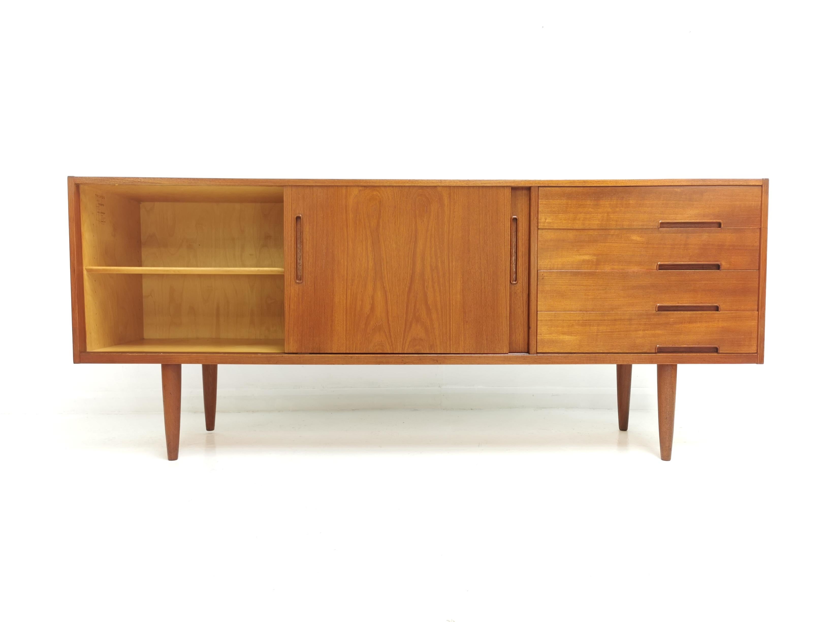 Nils Jonsson for Troeds Teak Midcentury 