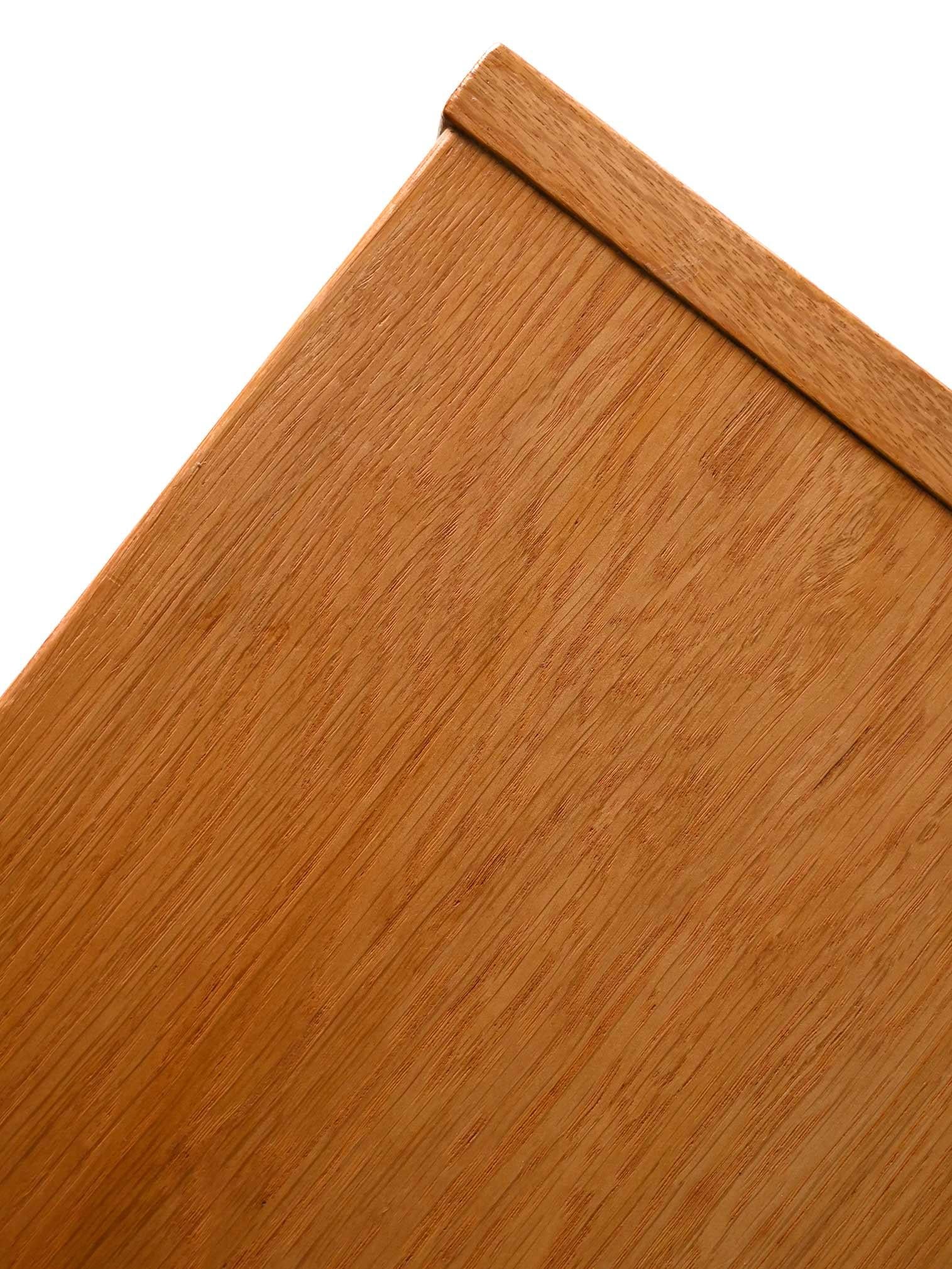 Oak Sideboard di Nils Jonsson modello 