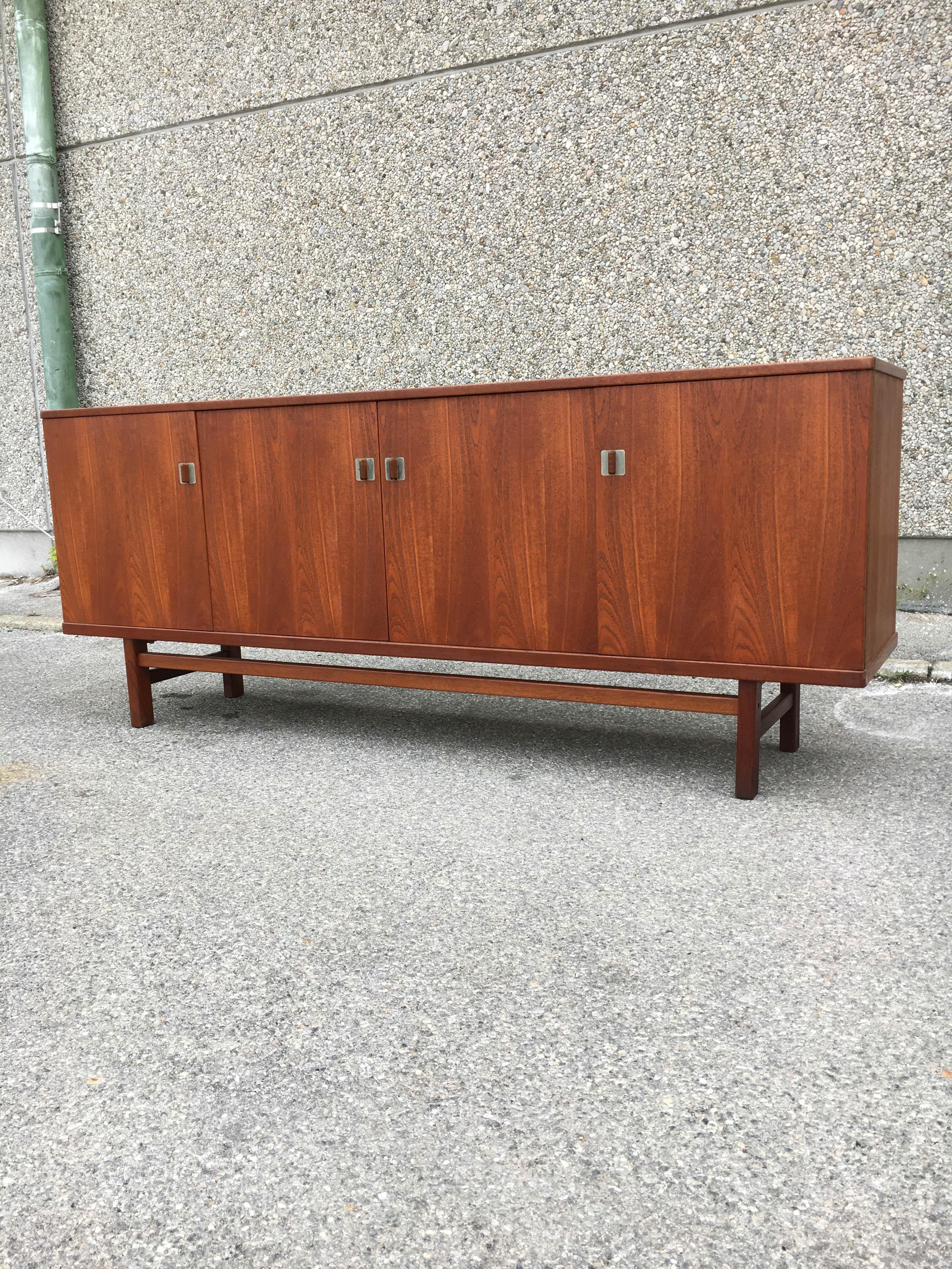 Mid-Century moderno Credenza Nils Jonsson Modello Cannes, Nils Troed Svezia, anni '60