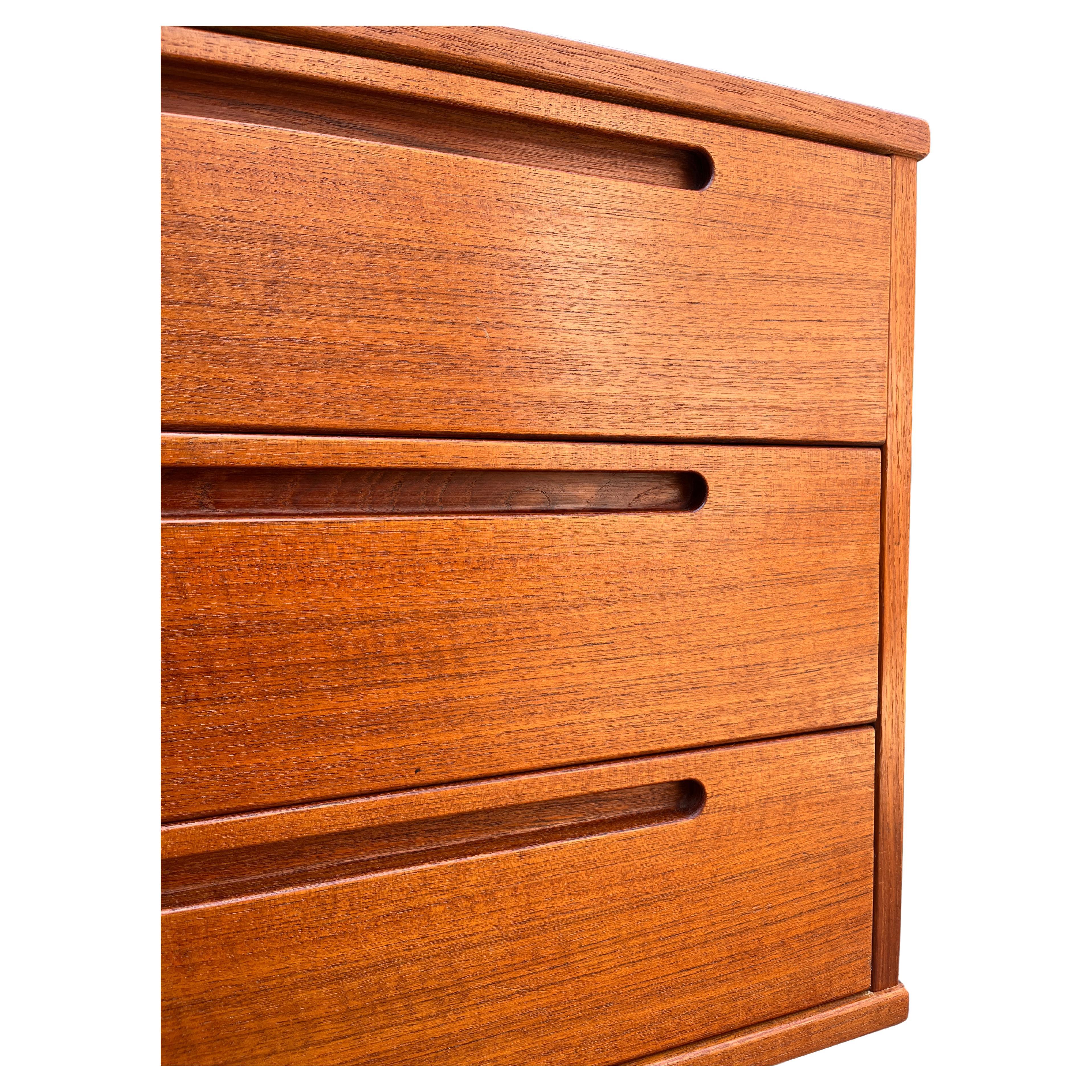 Nils Jonsson Teak Chest of Drawers 4