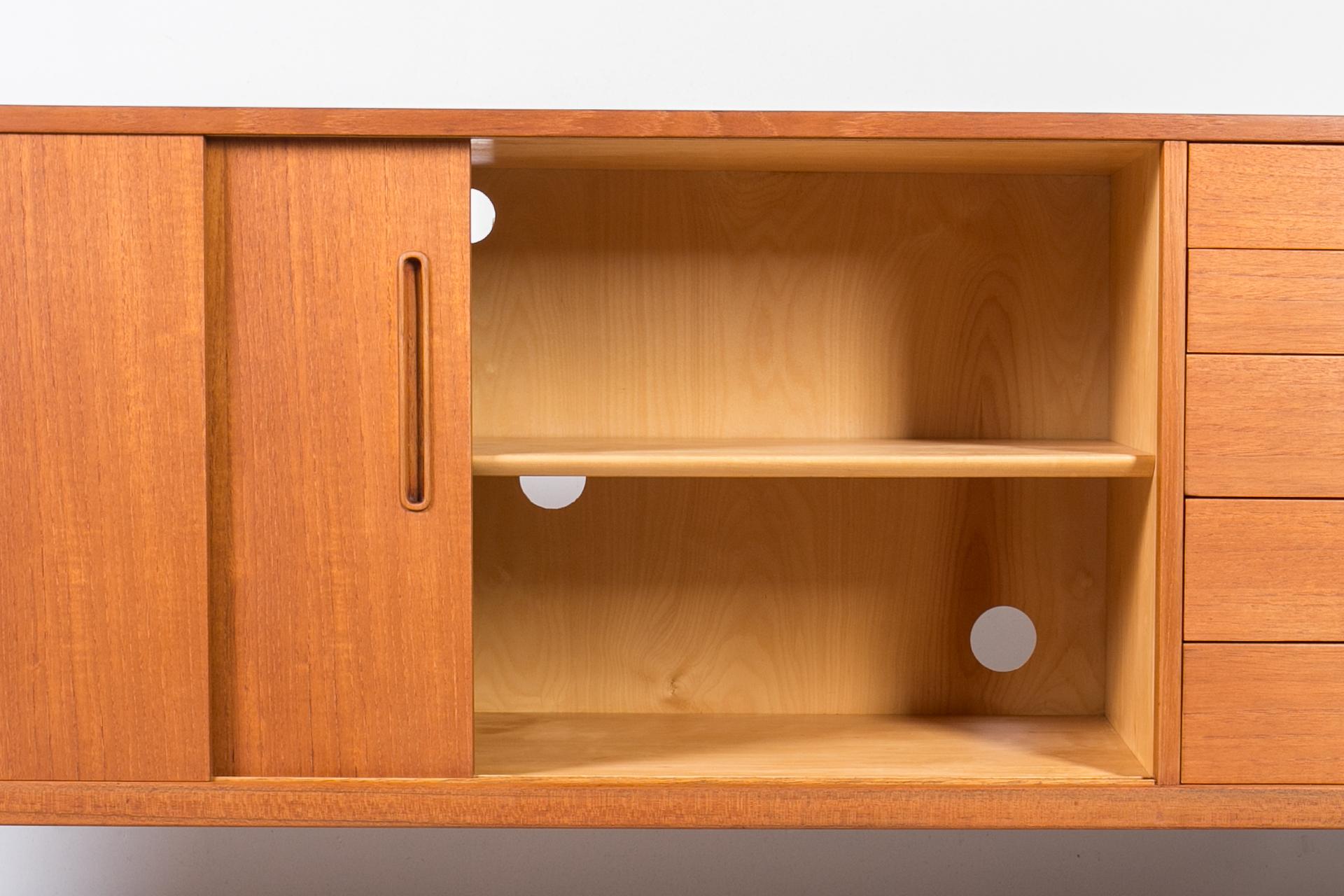 Nils Jonsson Teak Sideboard for Hugo Troeds, Scandinavian Modern, 1960s For Sale 4