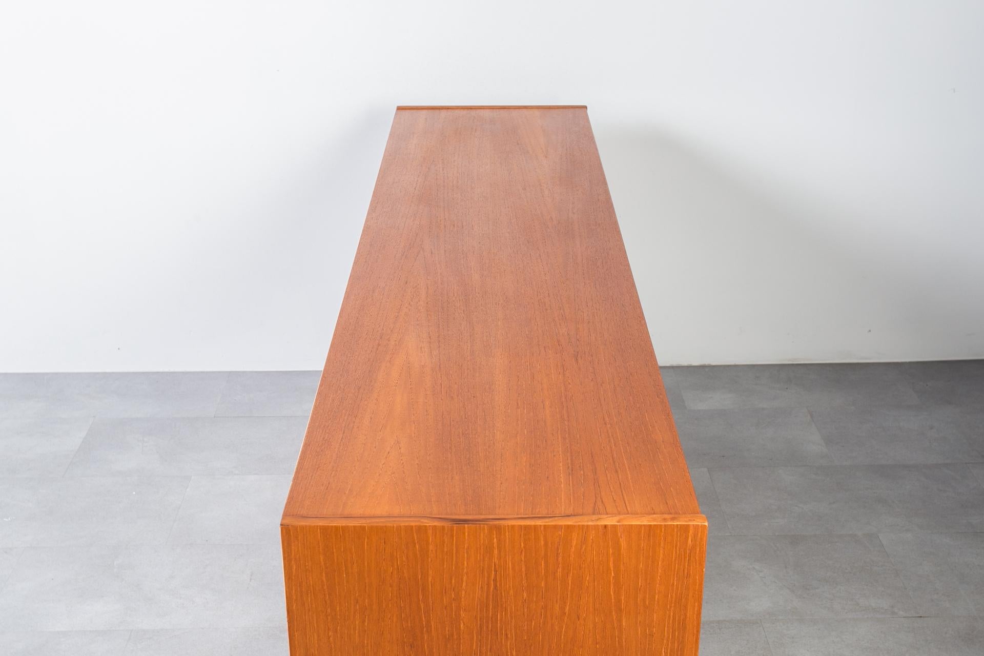 Nils Jonsson Teak Sideboard for Hugo Troeds, Scandinavian Modern, 1960s For Sale 5