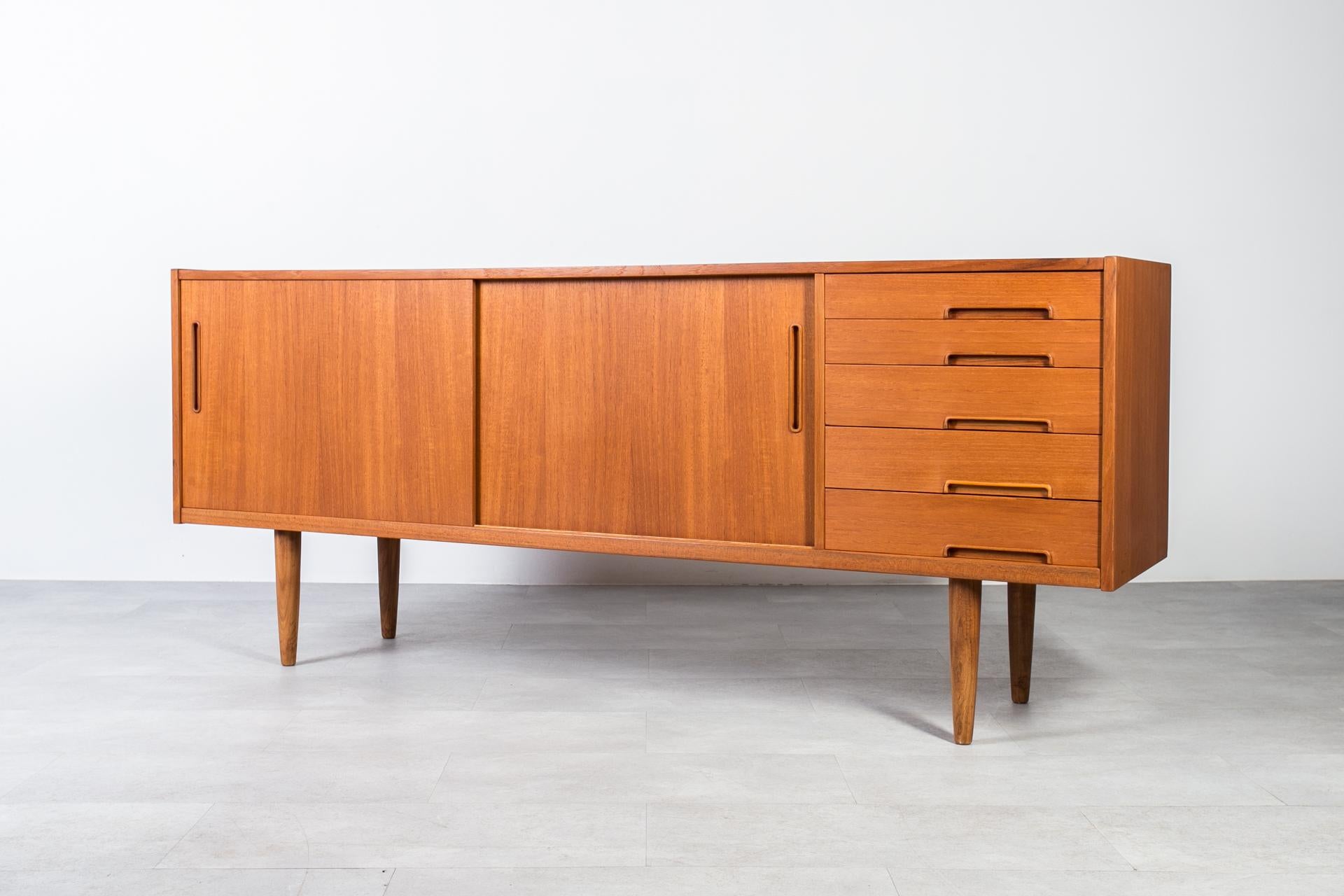 Swedish Nils Jonsson Teak Sideboard for Hugo Troeds, Scandinavian Modern, 1960s For Sale