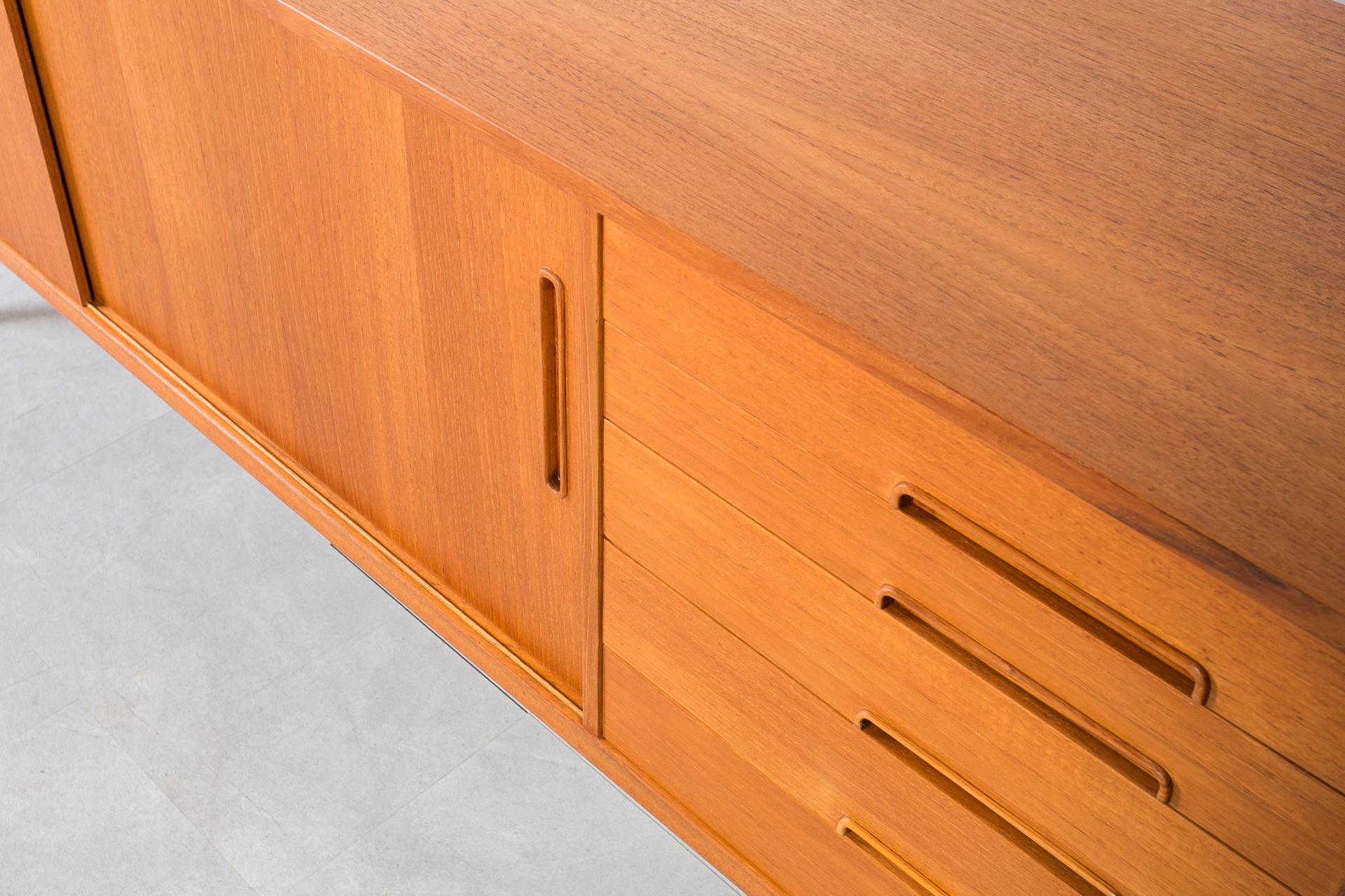 Nils Jonsson Teak Sideboard for Hugo Troeds, Scandinavian Modern, 1960s For Sale 3