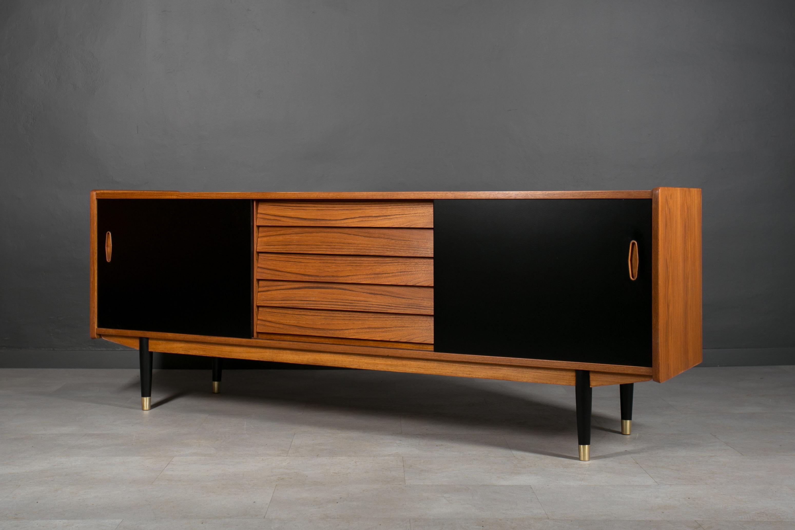 Nils Jonsson Teak Sideboard for P.S. Heggen, Scandinavian Modern, 1960s In Good Condition For Sale In Wrocław, Poland