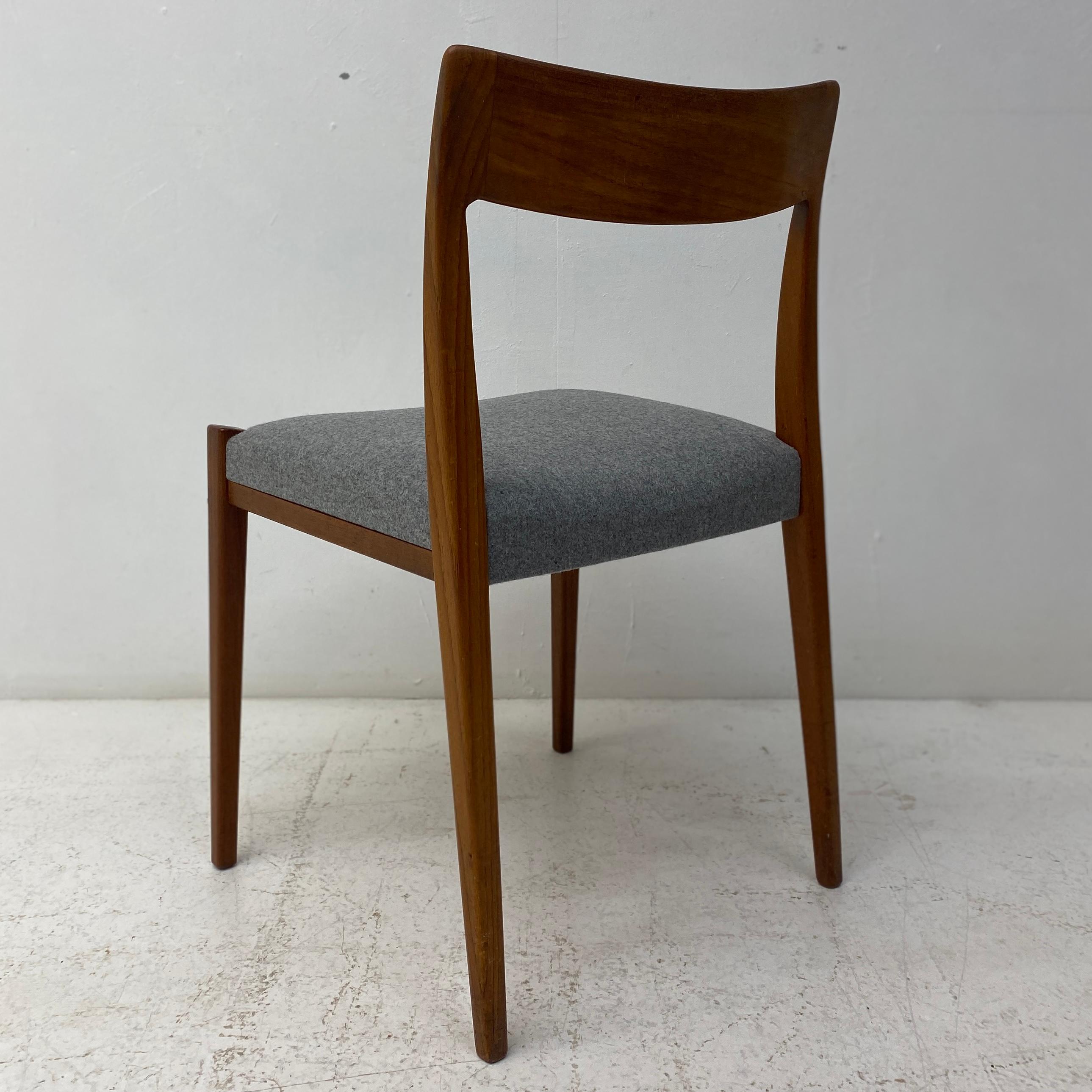 Nils Jonsson Troeds Dining Chairs 4