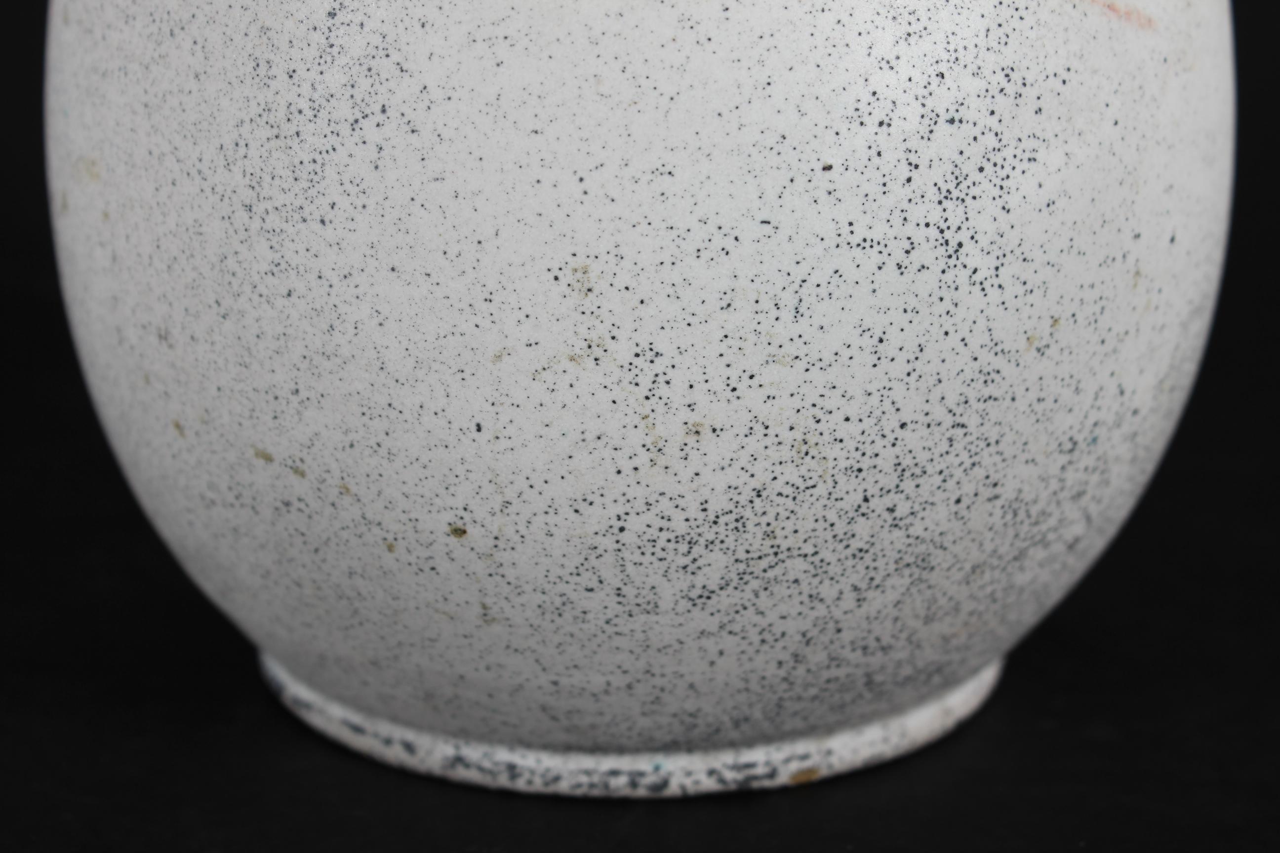 Danese Vaso a forma di balaustro di Nils Kähler con smalto grigio cenere opaco, HAK, Danimarca, anni '40 in vendita