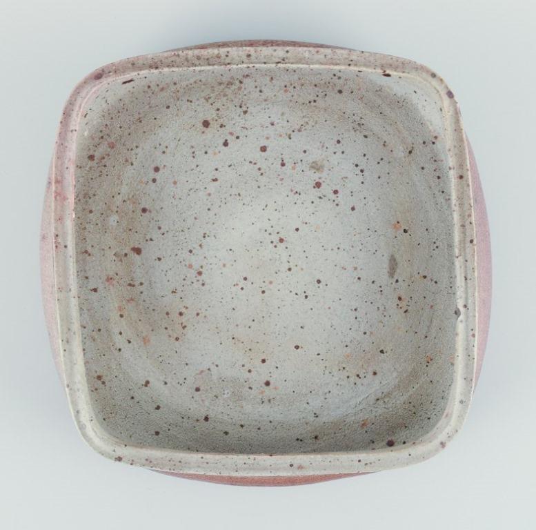 Glazed Nils Kähler for Kähler, ceramic bowl on four low feet. Square shape. For Sale