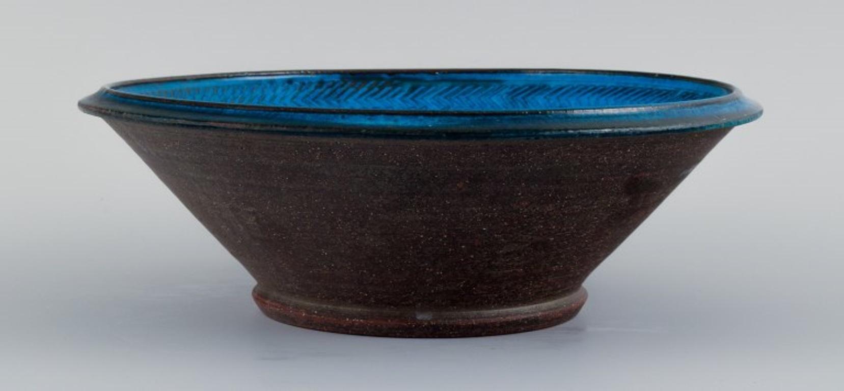 Danish Nils Kähler for Kähler, Ceramic bowl with glaze in blue tones. 1960/70s. For Sale