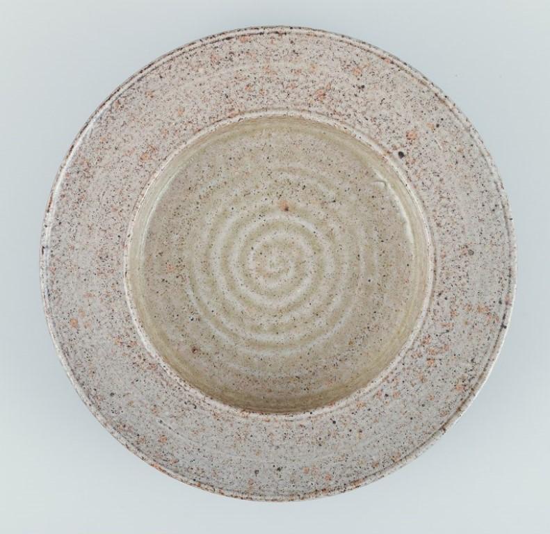 Danish Nils Kähler for Kähler. Ceramic bowl with glaze in sandy tones.  For Sale